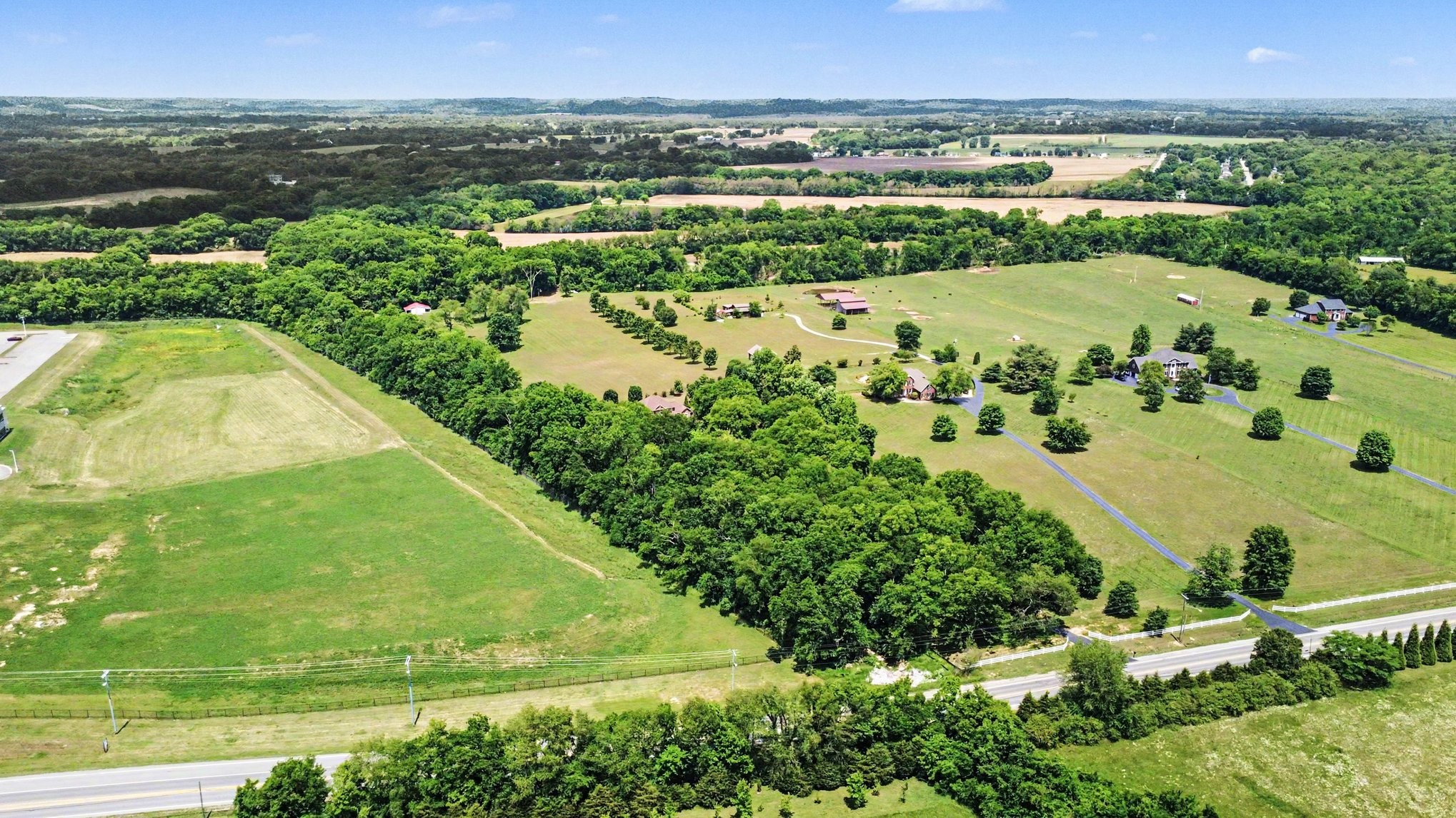 1523 North Main St, Mount Pleasant, TN 38474