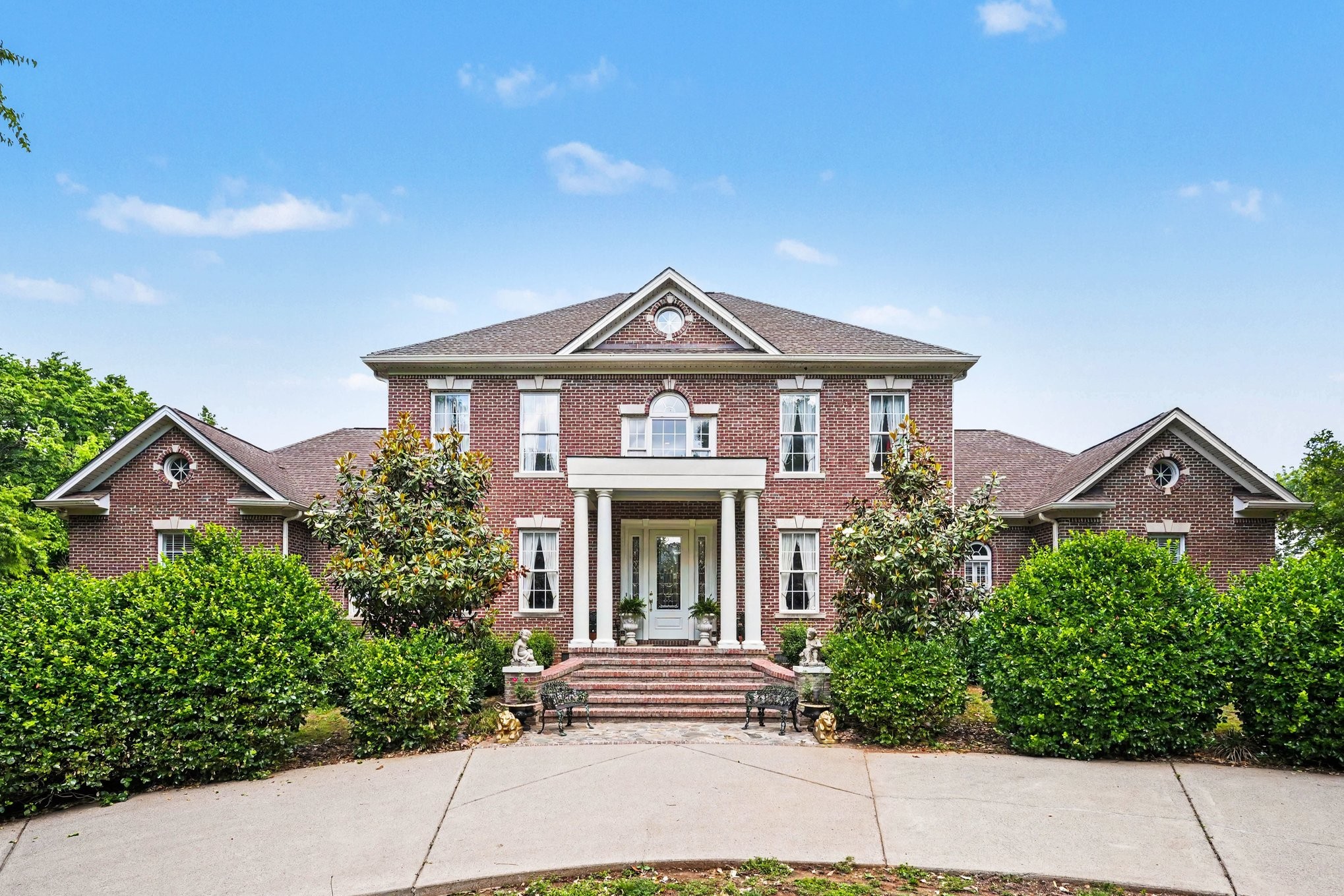 1523 North Main St, Mount Pleasant, TN 38474