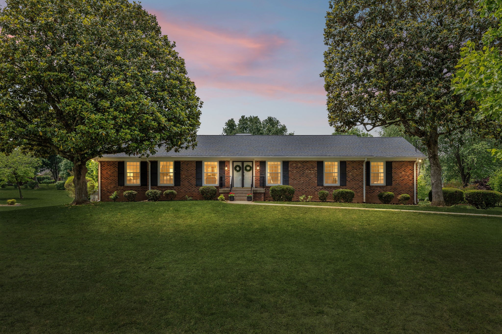 210 Barley Mill Rd, Old Hickory, TN 37138