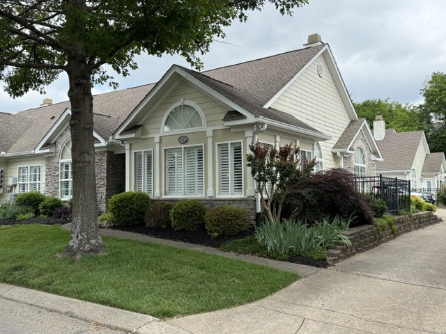 825 Browns Ln #603, Gallatin, TN 37066