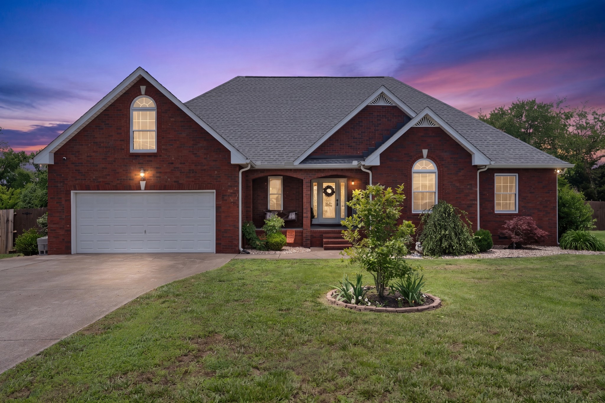 121 Golfers Cir, Portland, TN 37148