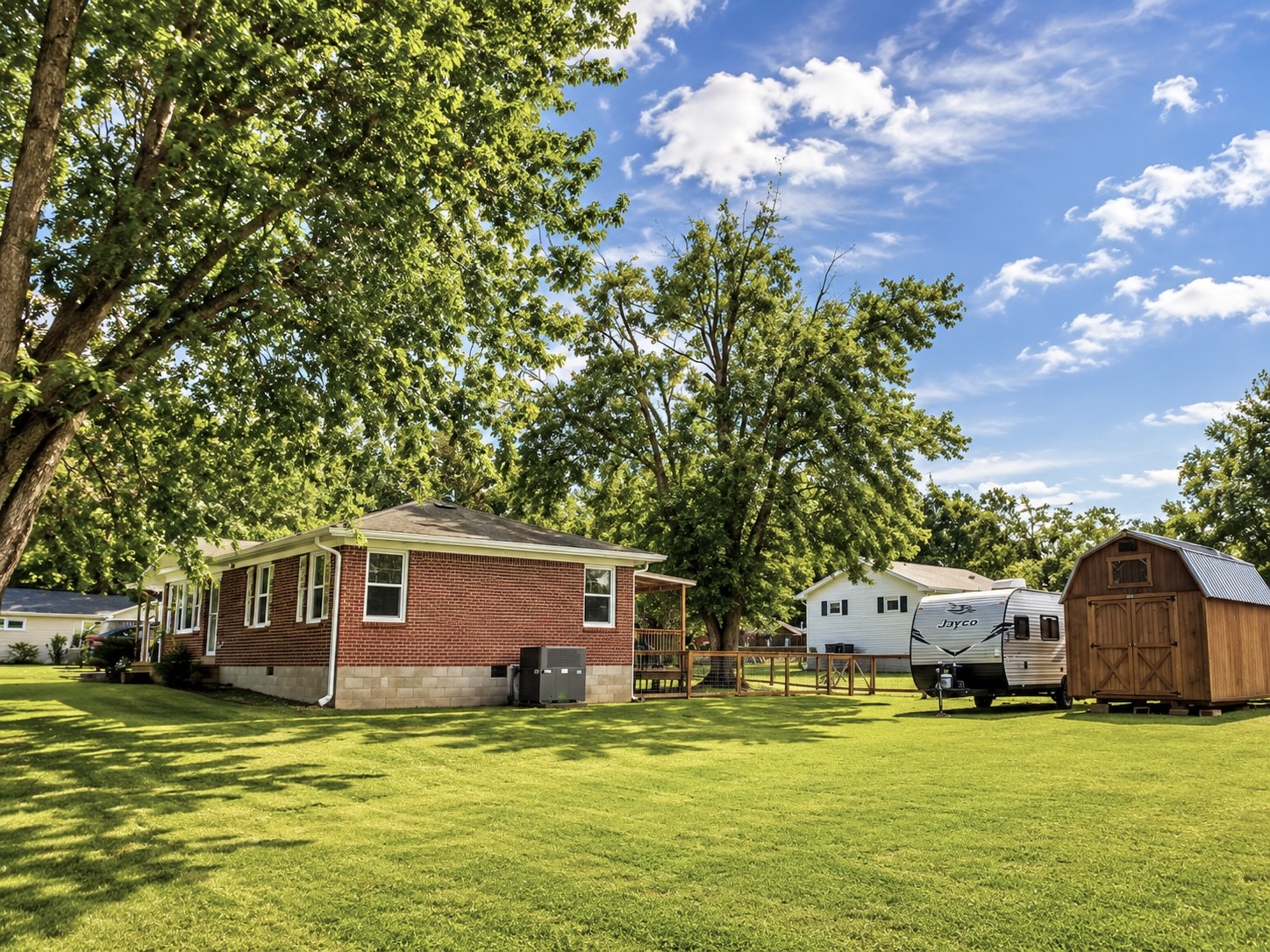 2014 Dean St, Westmoreland, TN 37186