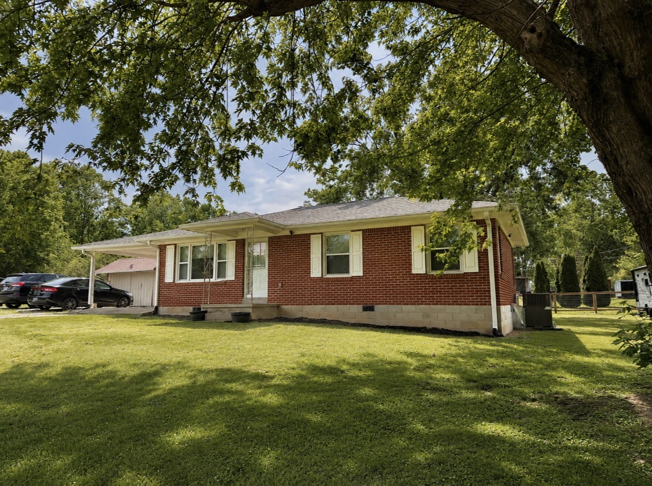 2014 Dean St, Westmoreland, TN 37186