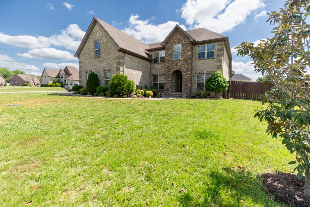 201 Saturday Dr, Lascassas, TN 37085