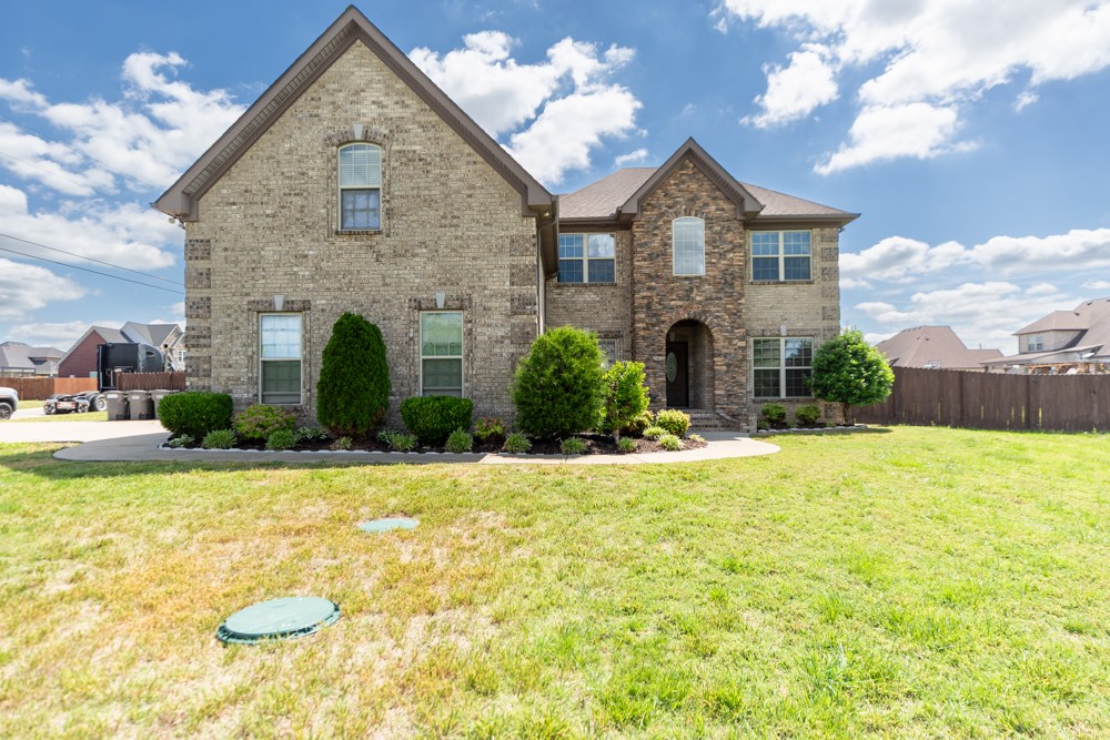 201 Saturday Dr, Lascassas, TN 37085