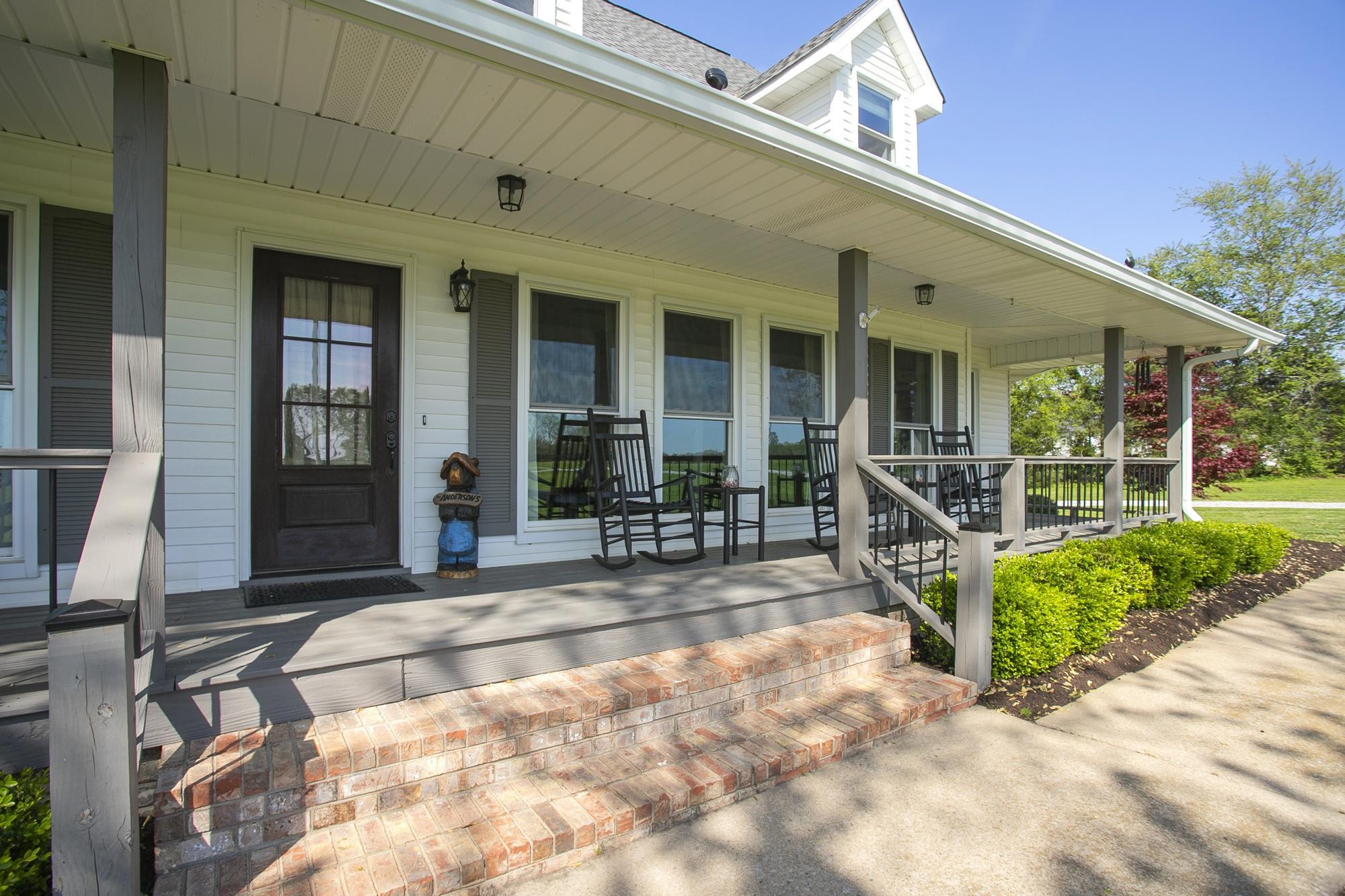 1043 Shelton Rd, Charlotte, TN 37036