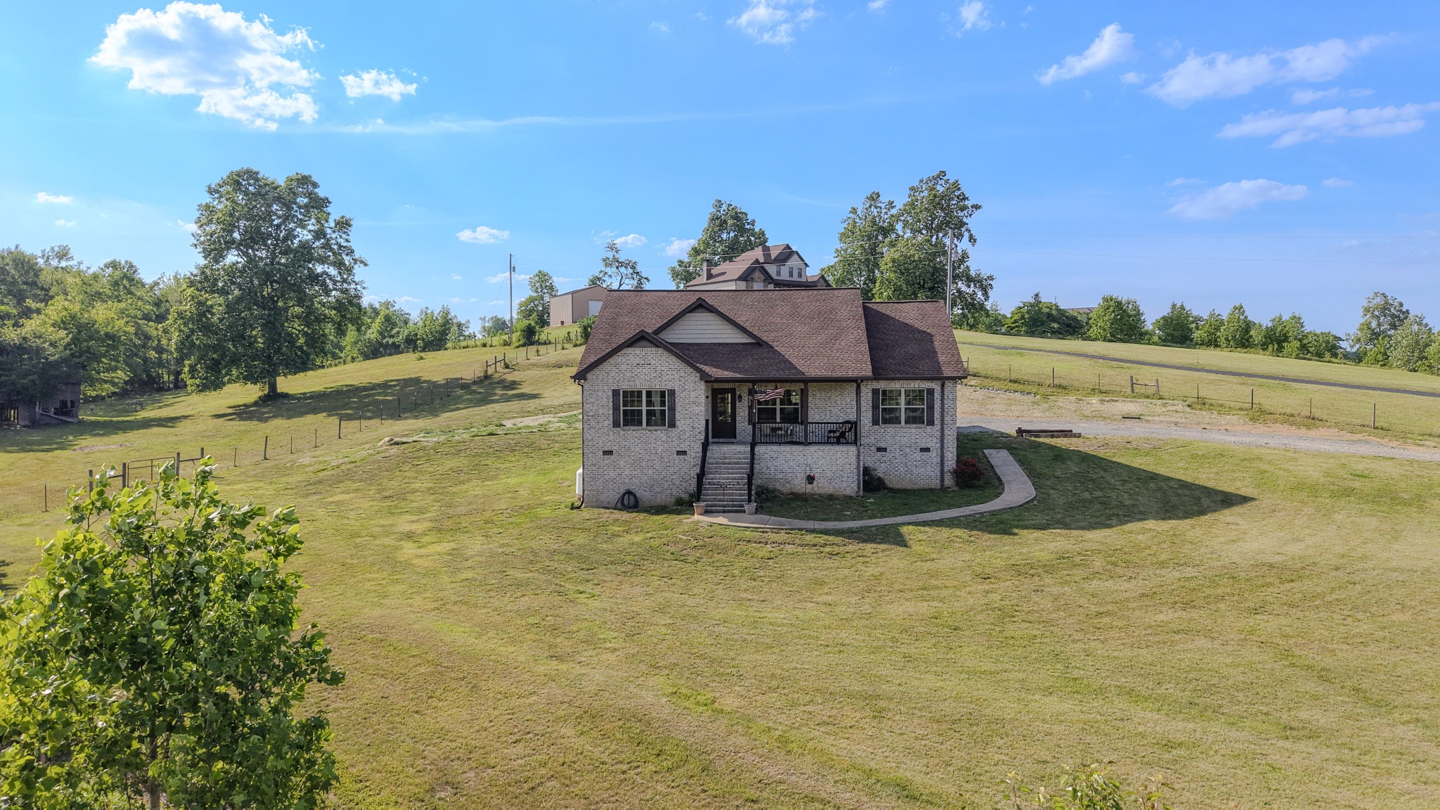 1631A Rock Bridge Rd, Bethpage, TN 37022