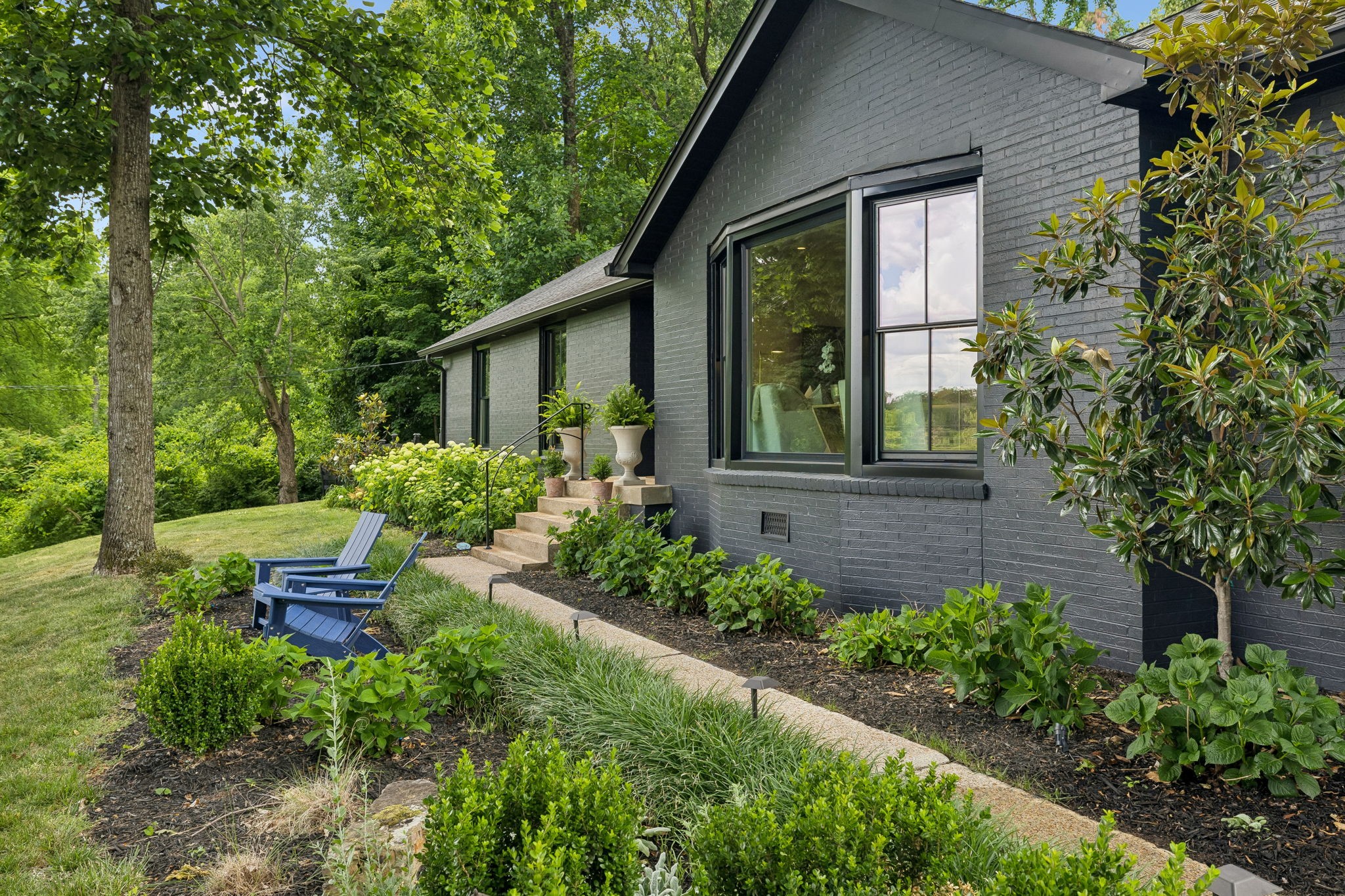 4633 Tara Dr, Nashville, TN 37215