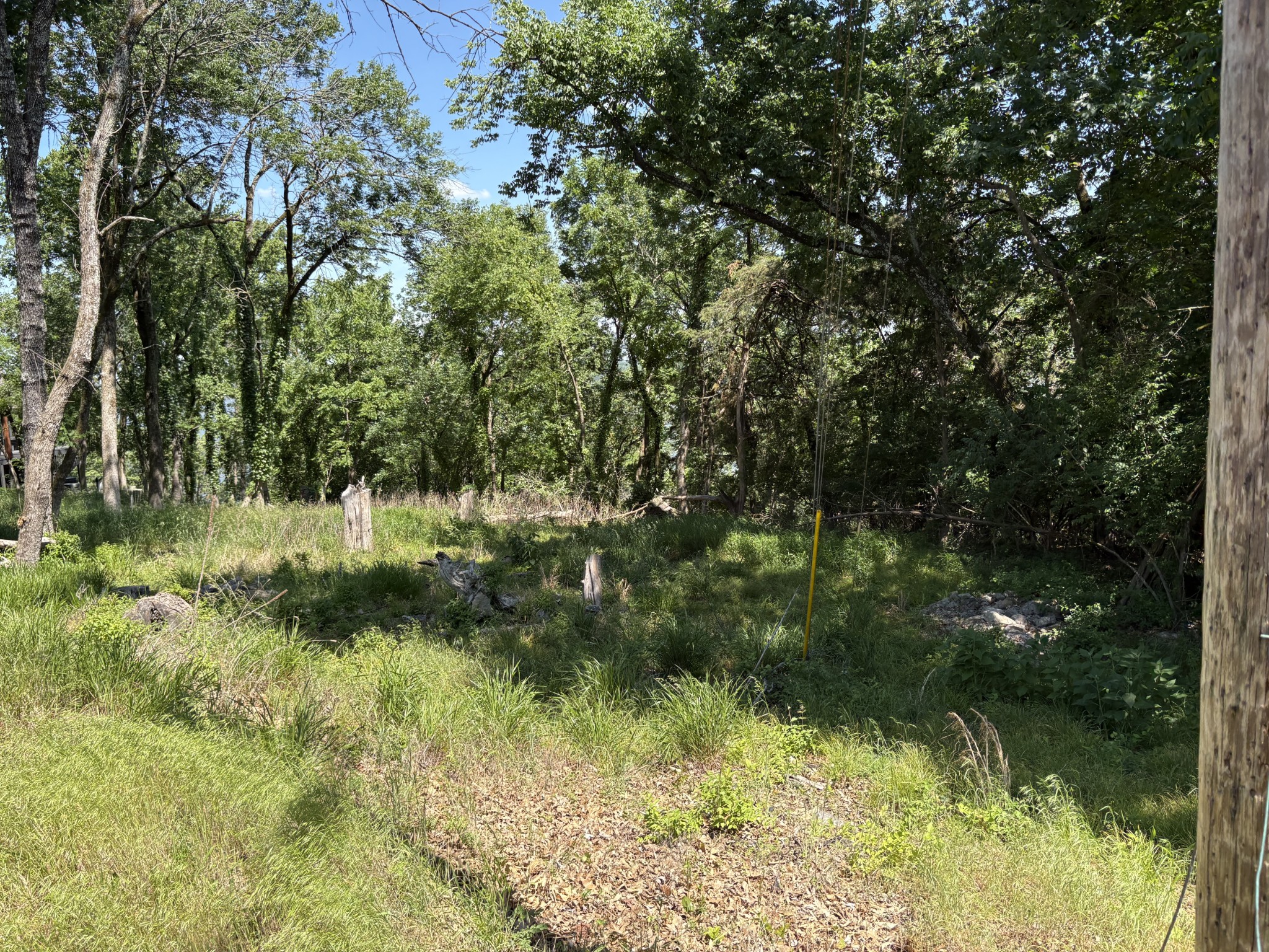 1060 Hickory Harbor Dr, Gallatin, TN 37066
