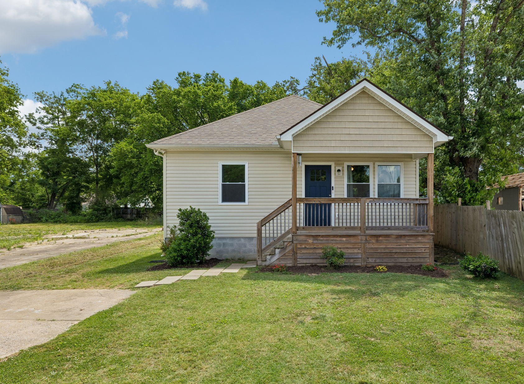 317 N Ford St, Gallatin, TN 37066