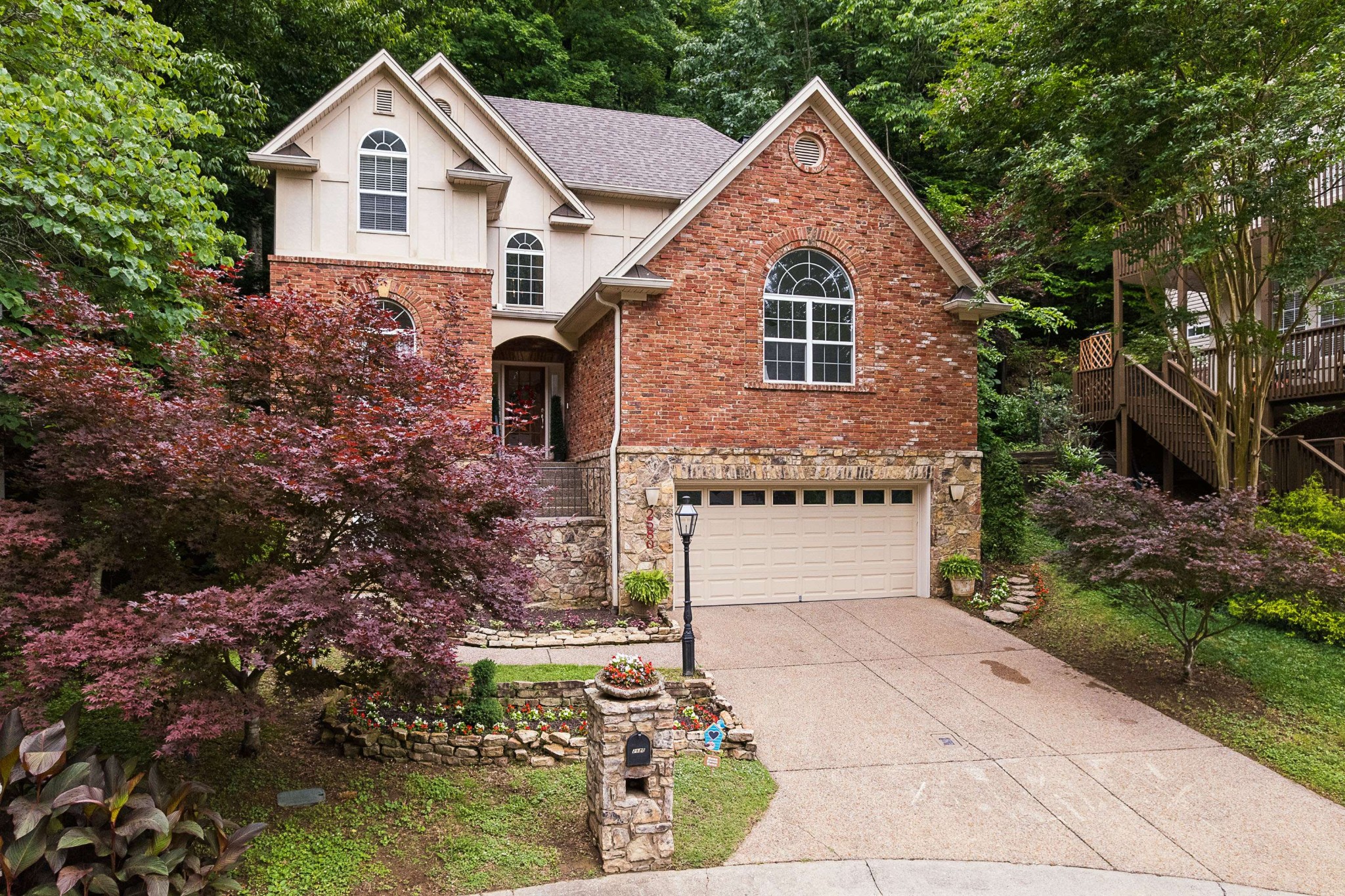 2580 Devon Valley Dr, Nashville, TN 37221