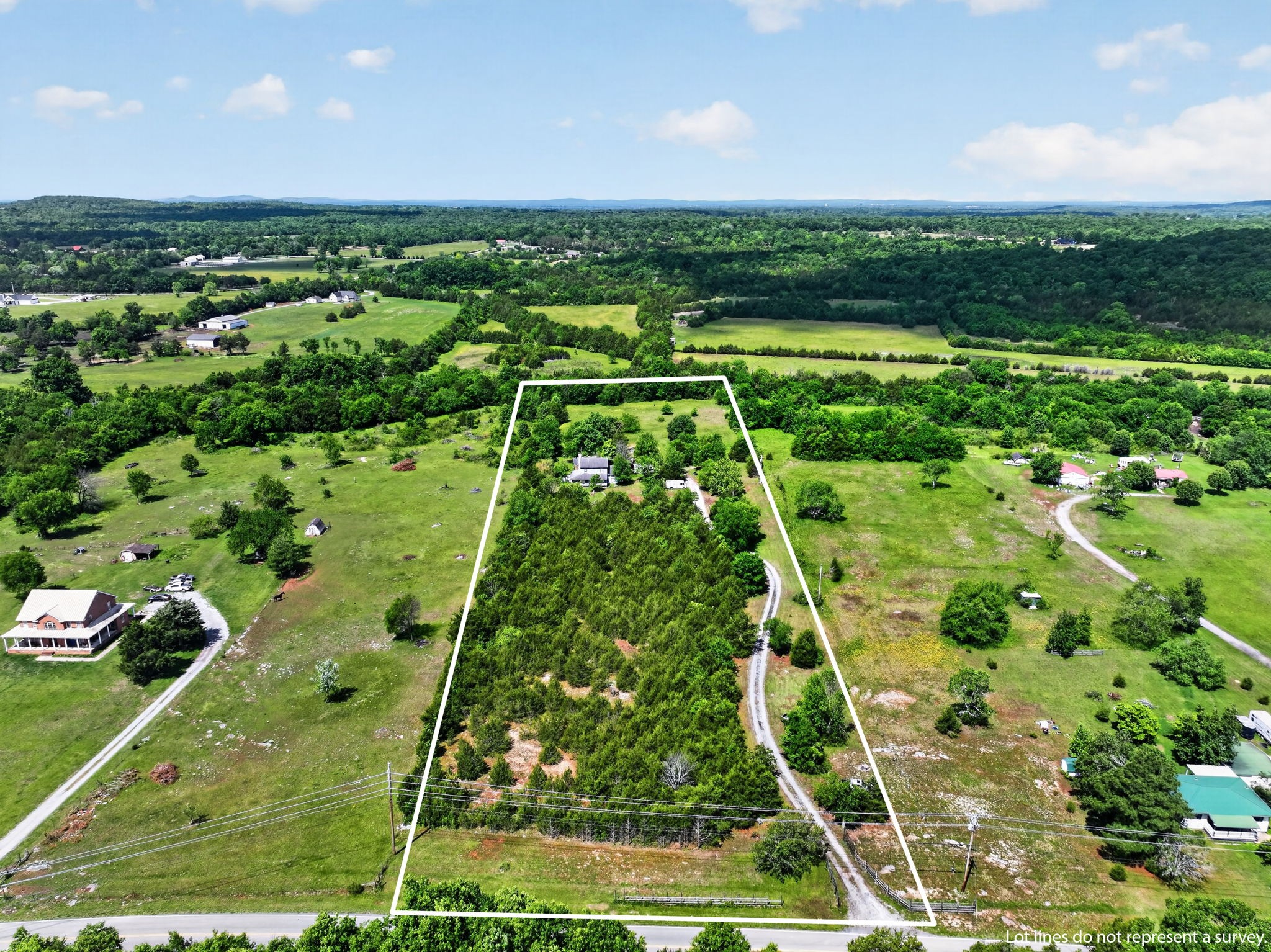 1420 Murray Kittrell Rd, Readyville, TN 37149