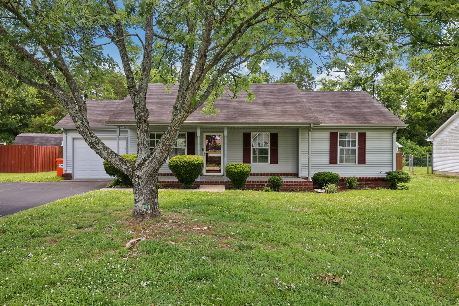712 Mason Tucker Dr, Smyrna, TN 37167