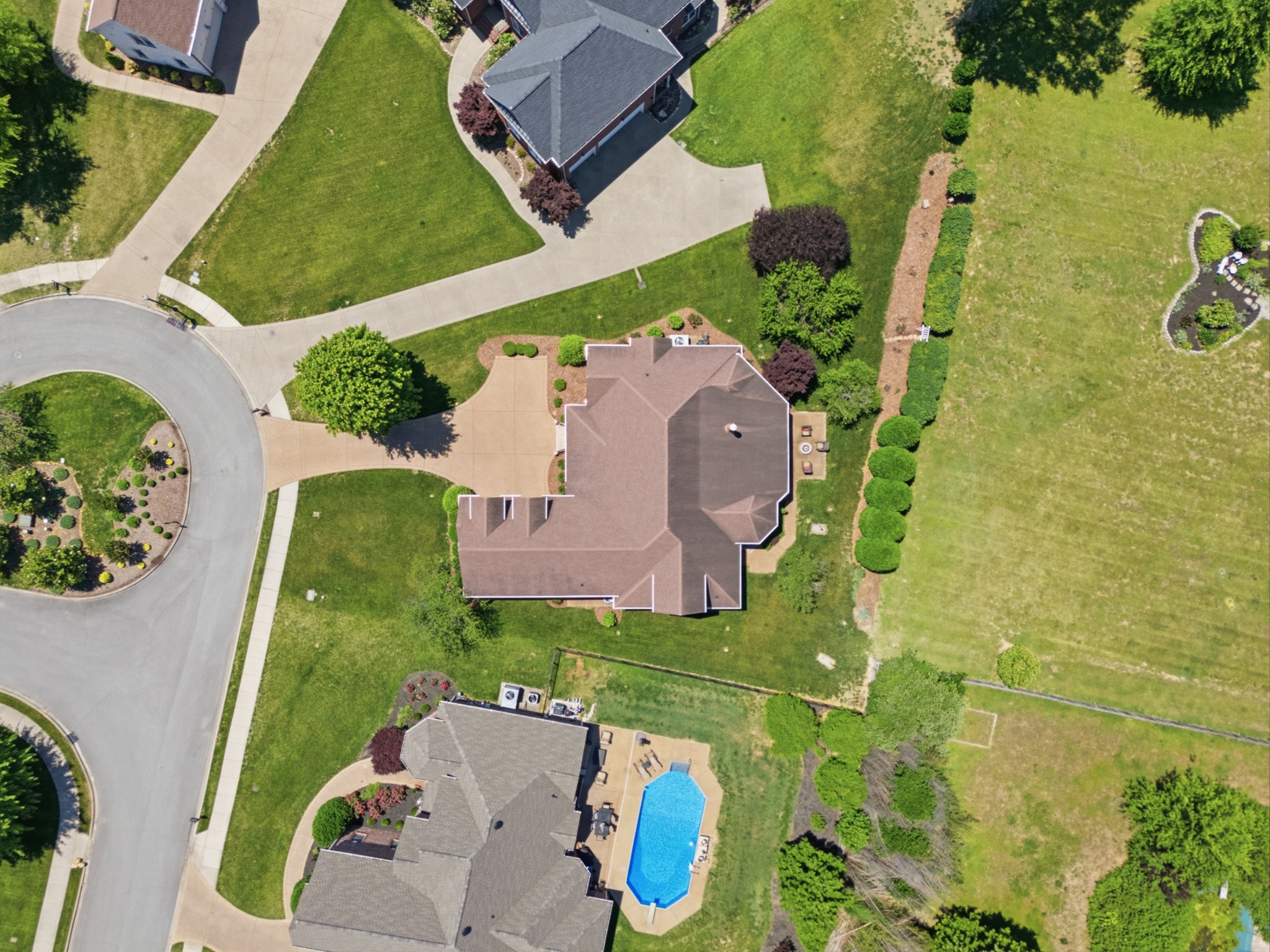 1072 Gadwall Cir, Hendersonville, TN 37075