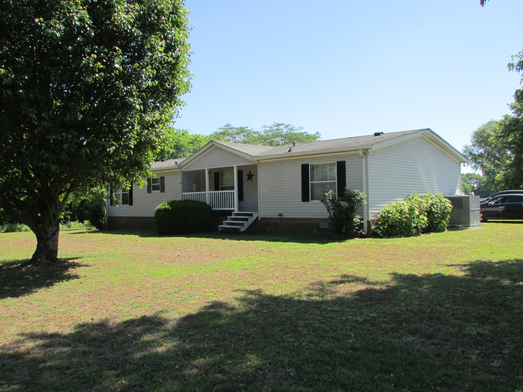 1212 Littleton Ranch Rd, Castalian Springs, TN 37031