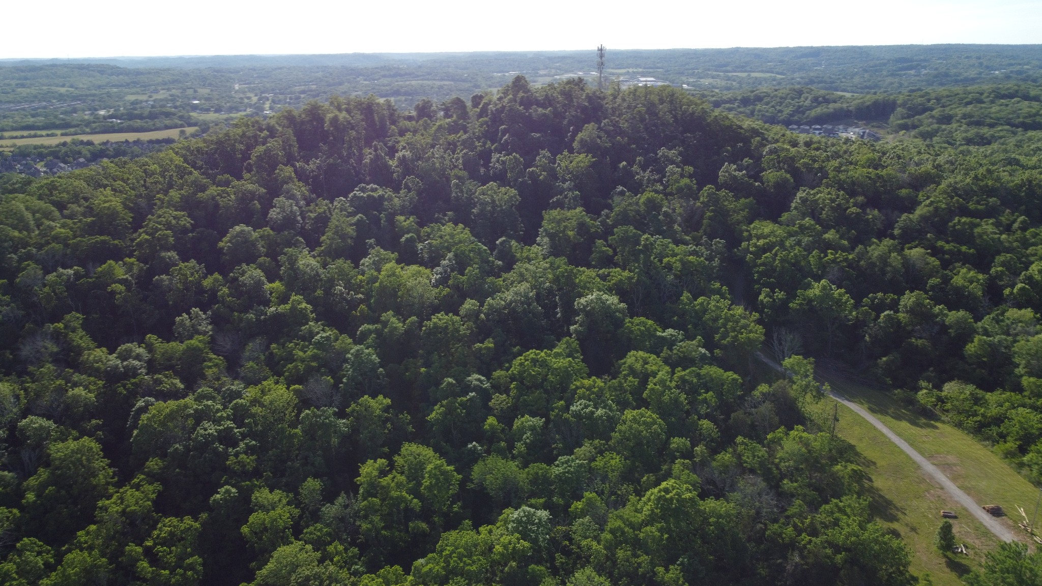 112 Neals Pvt Ct, Gallatin, TN 37066