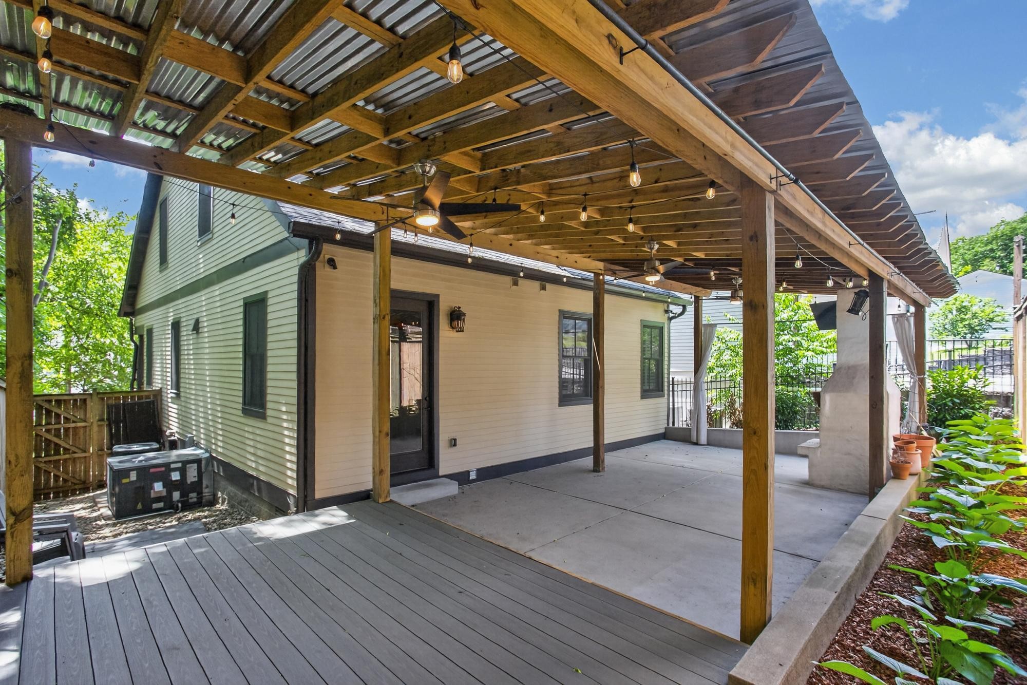 1315 Lillian St, Nashville, TN 37206