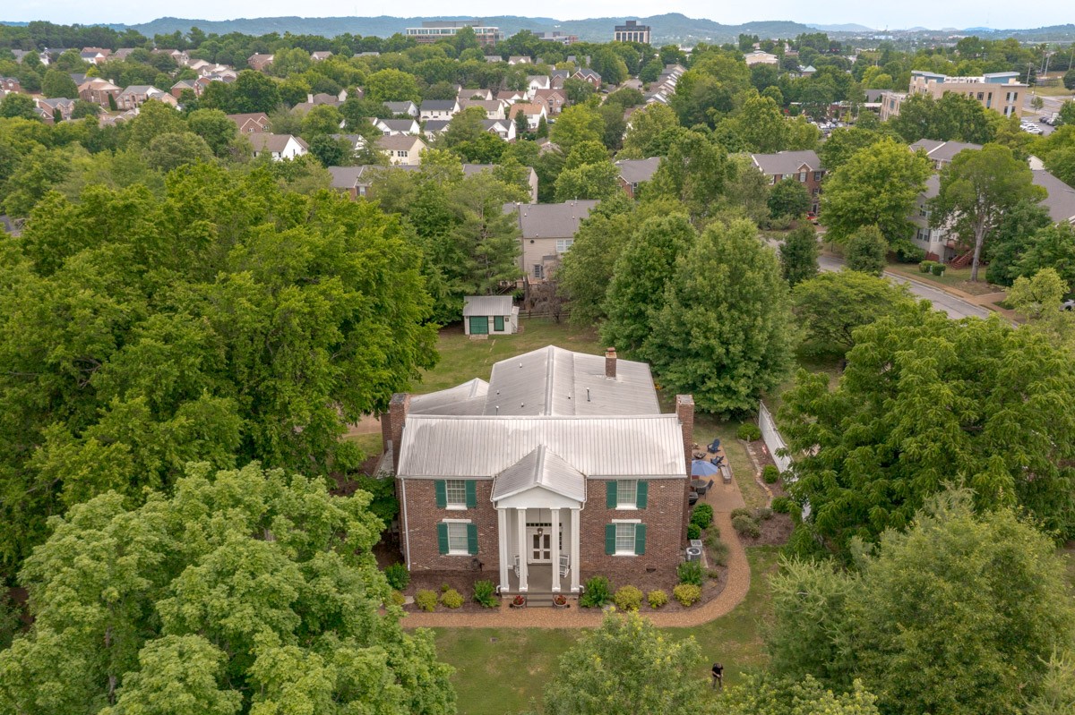 118 Stanwick Dr, Franklin, TN 37067