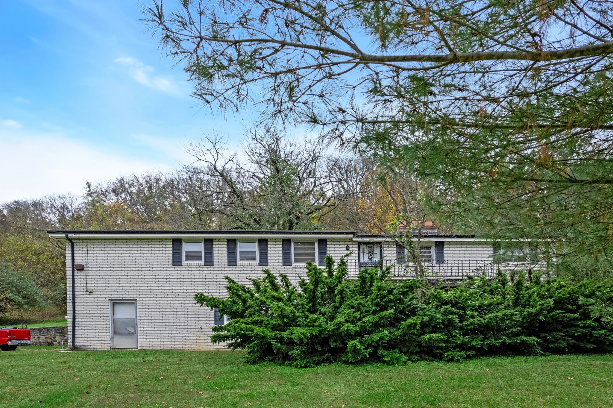 4081 Fairmeade Dr, Nashville, TN 37218