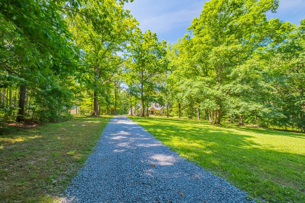 1022 Alameda Dr, Portland, TN 37148