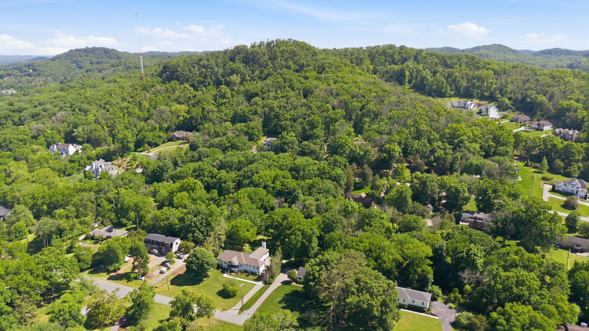 1909 Harpeth River Dr, Brentwood, TN 37027