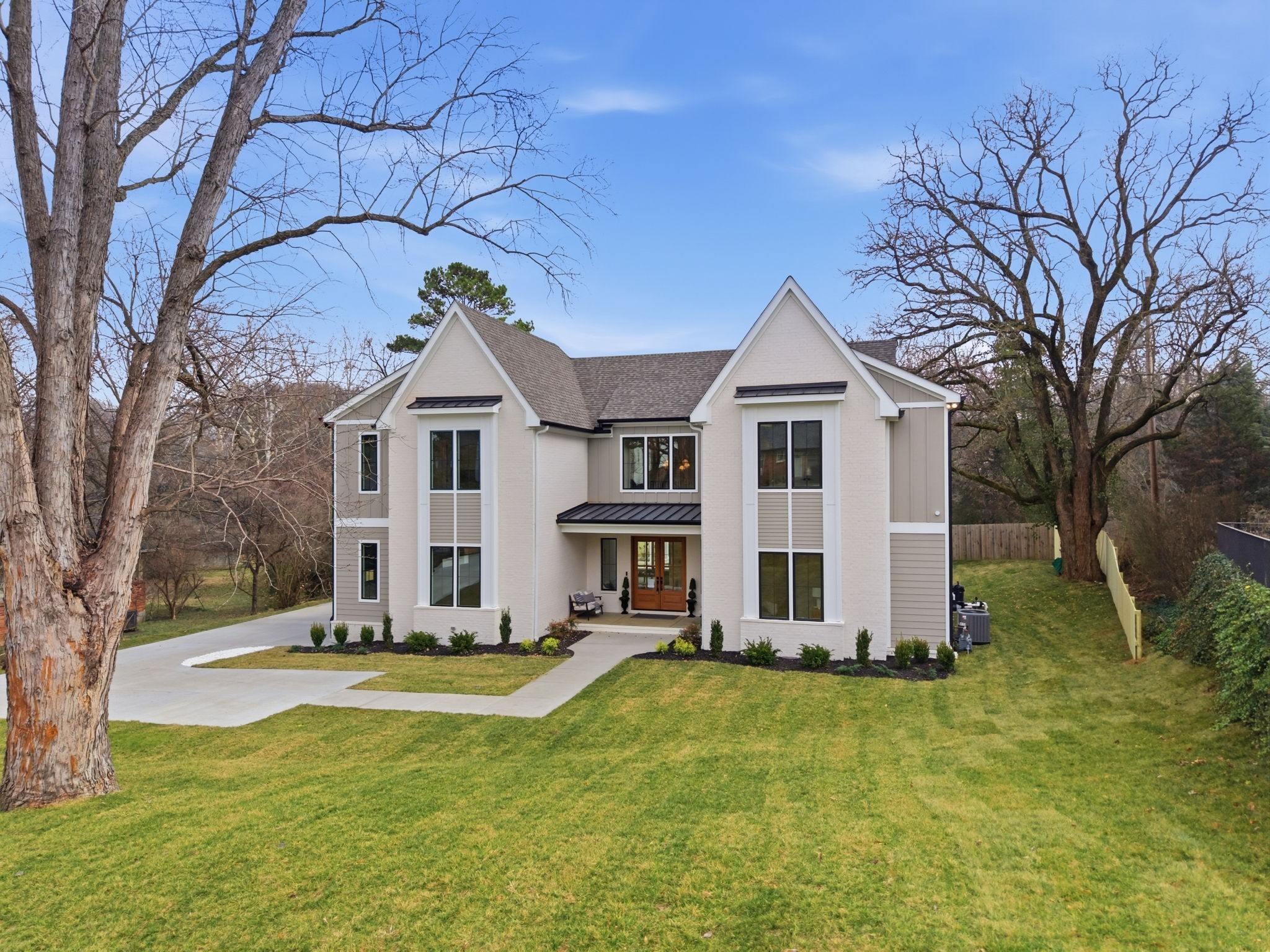 1107 Lipscomb Dr, Nashville, TN 37204