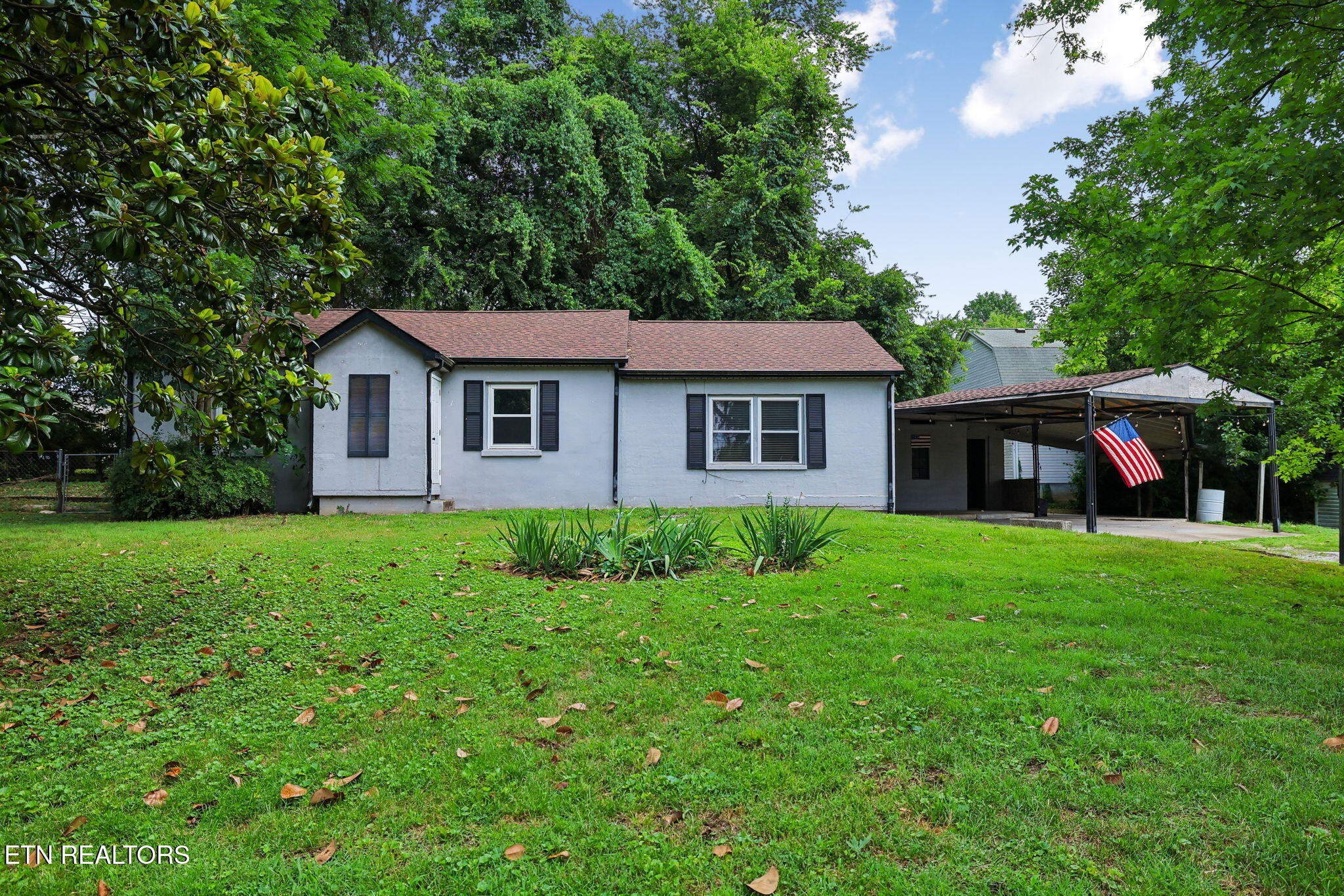 810 Velma Ln, Murfreesboro, TN 37129