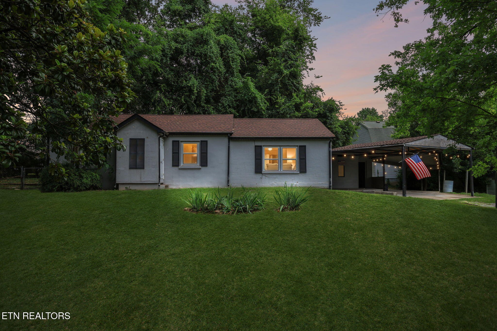 810 Velma Ln, Murfreesboro, TN 37129