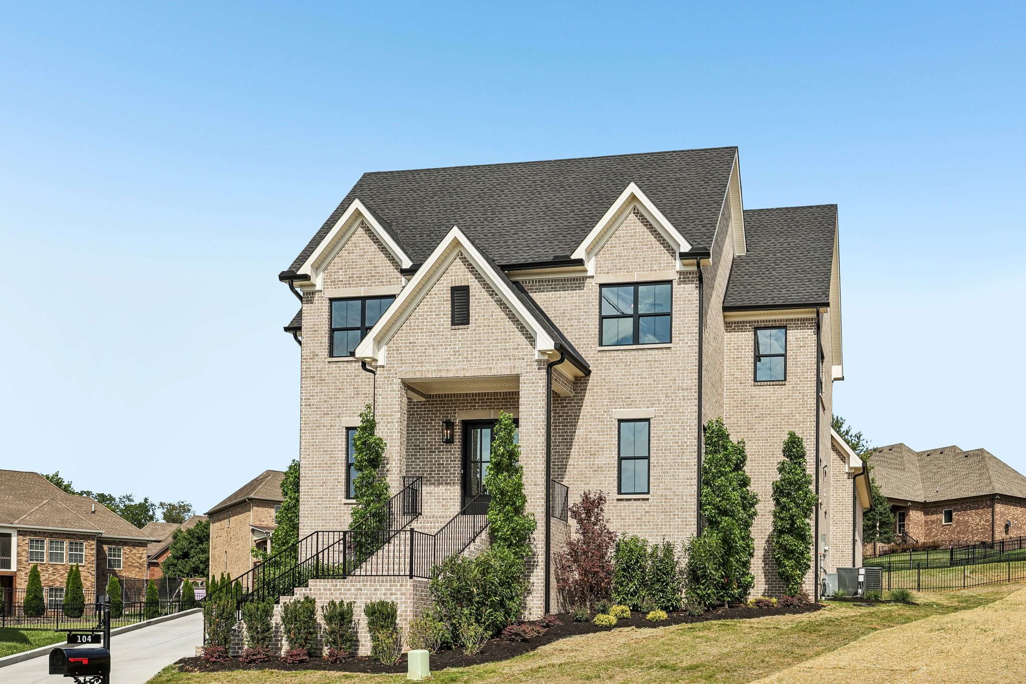 104 Wherry Ct, Hendersonville, TN 37075