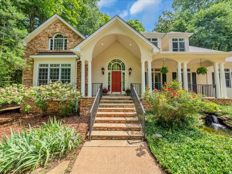 111 Arcadia Ct, Murfreesboro, TN 37130