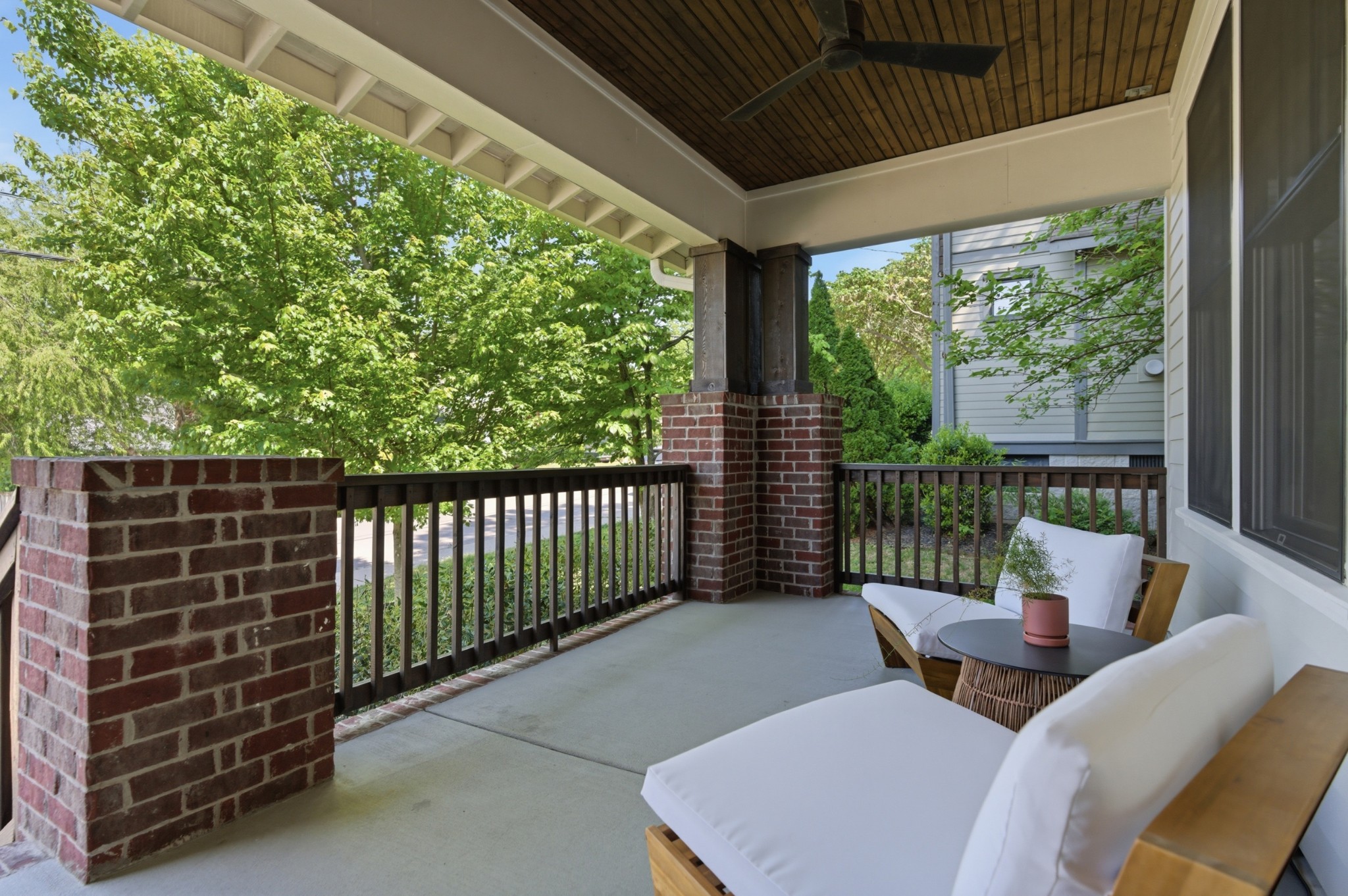 402B 17th St N, Nashville, TN 37206