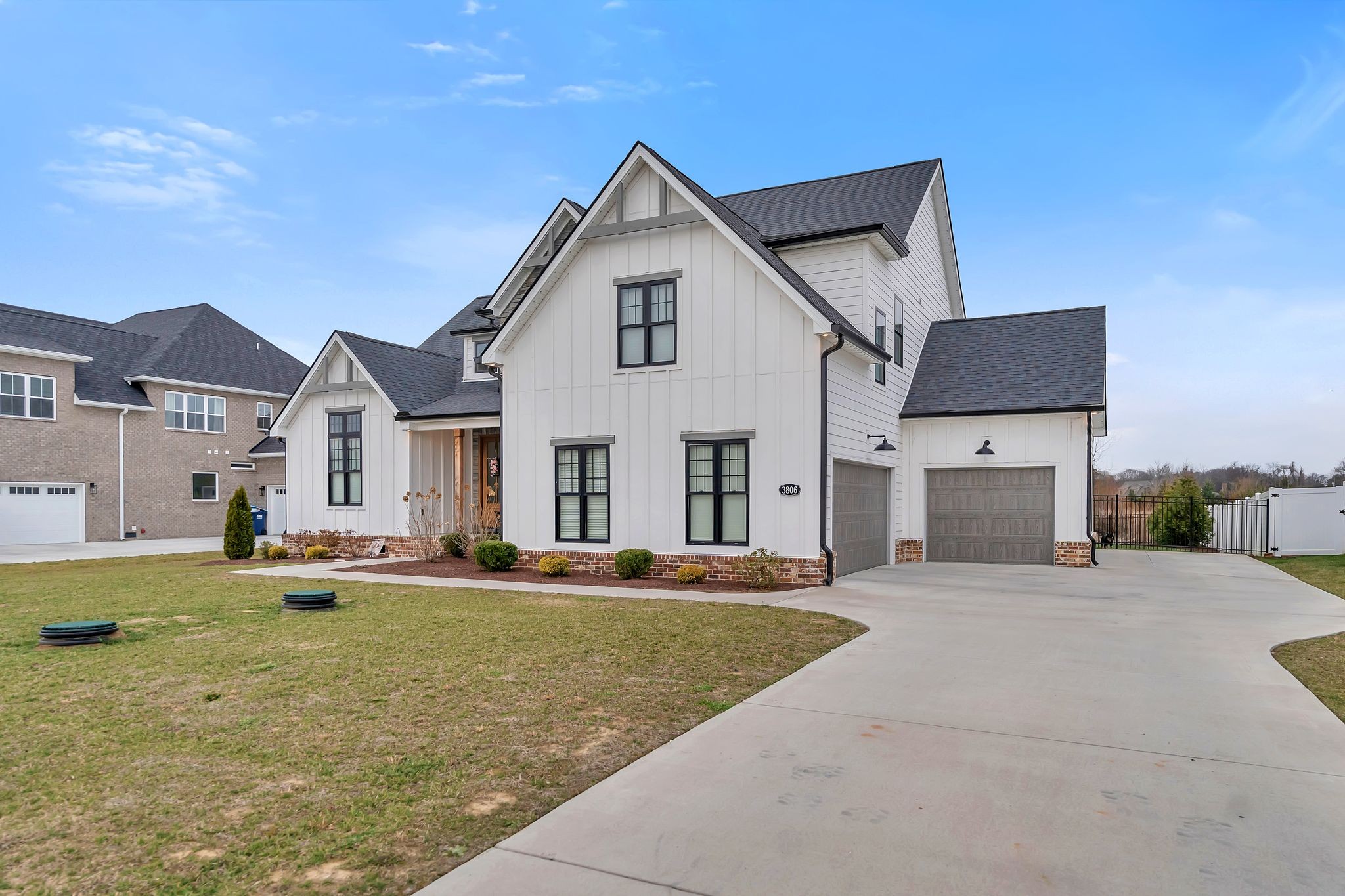 3806 Carriage Dr, Murfreesboro, TN 37128
