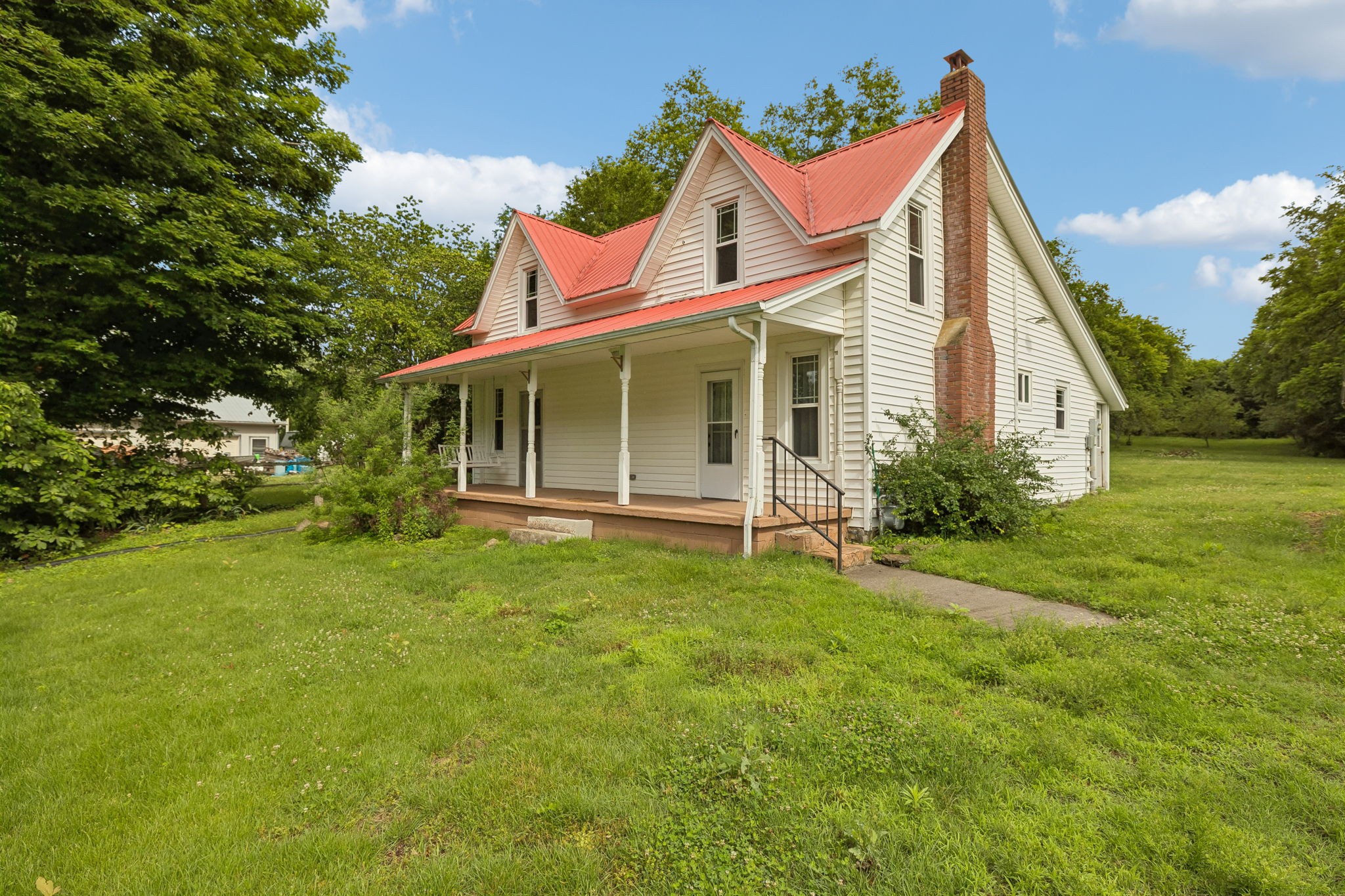 15 Sloan Branch Rd, Pleasant Shade, TN 37145