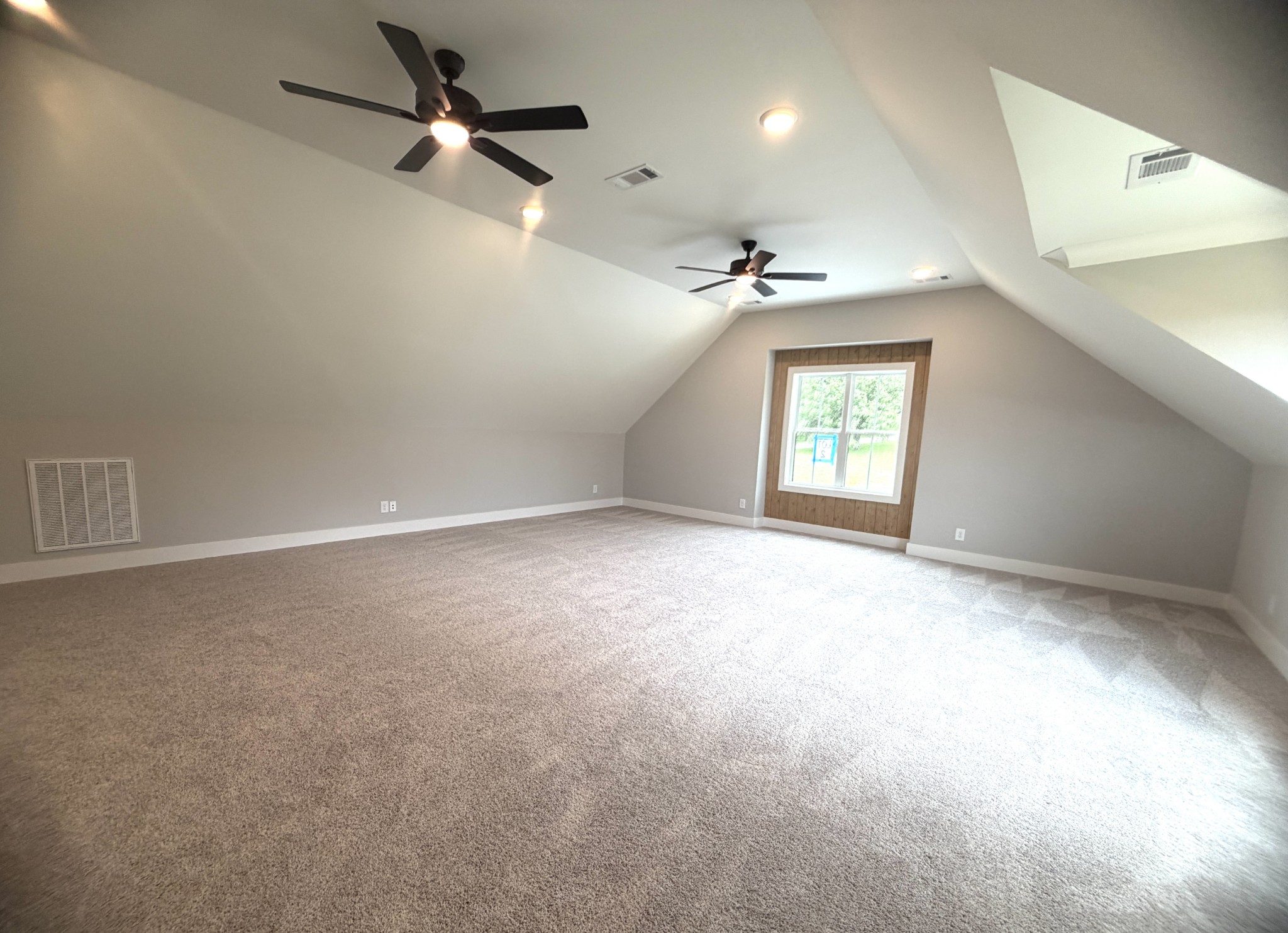16 Paradise Hills Ln, Lebanon, TN 37090