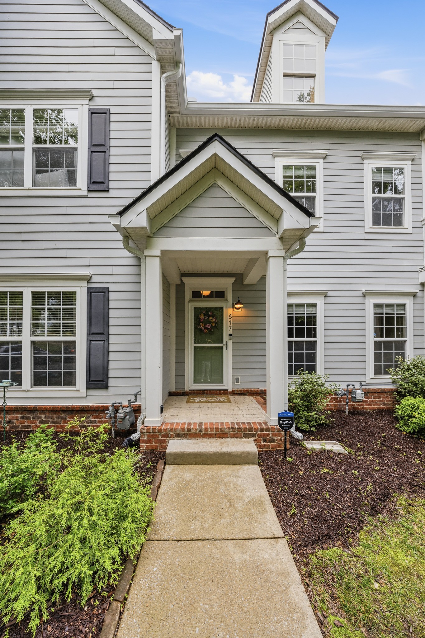 817 Hobbit Ln, Nashville, TN 37211