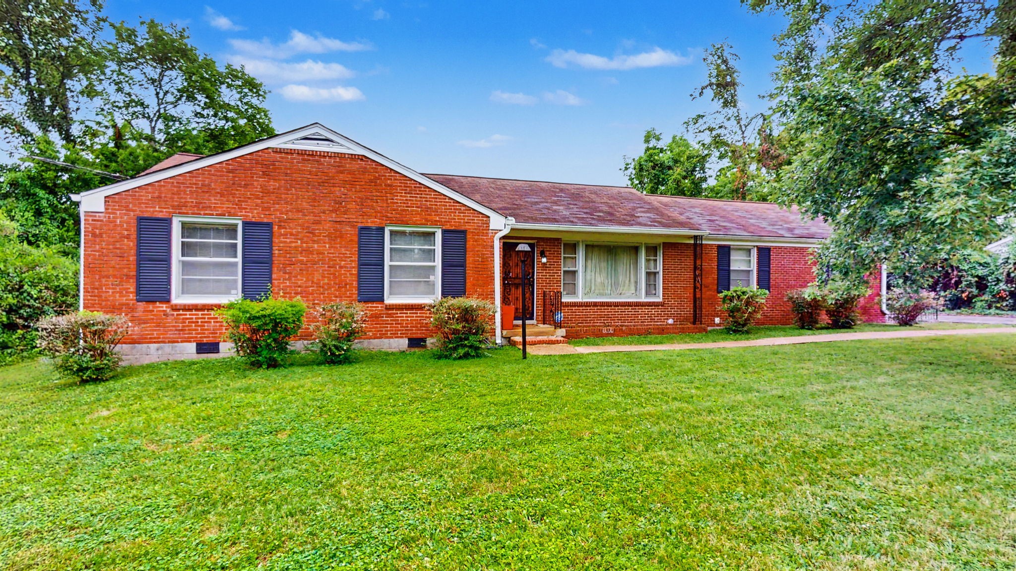1223 Westchester Dr, Nashville, TN 37207
