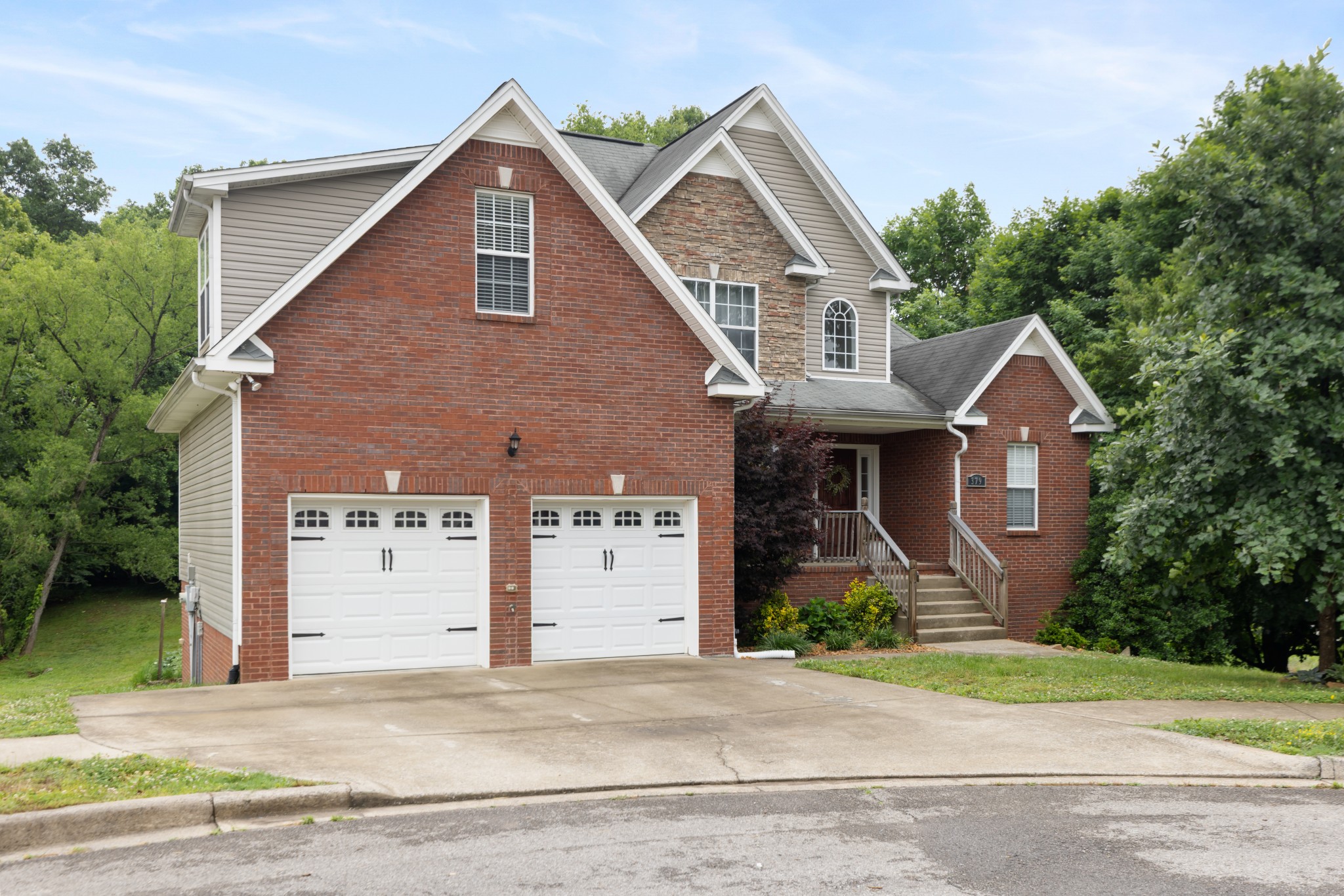 379 Misty Dr, Pleasant View, TN 37146