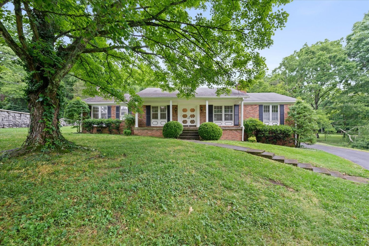 7970 Hooten Hows Rd, Nashville, TN 37221