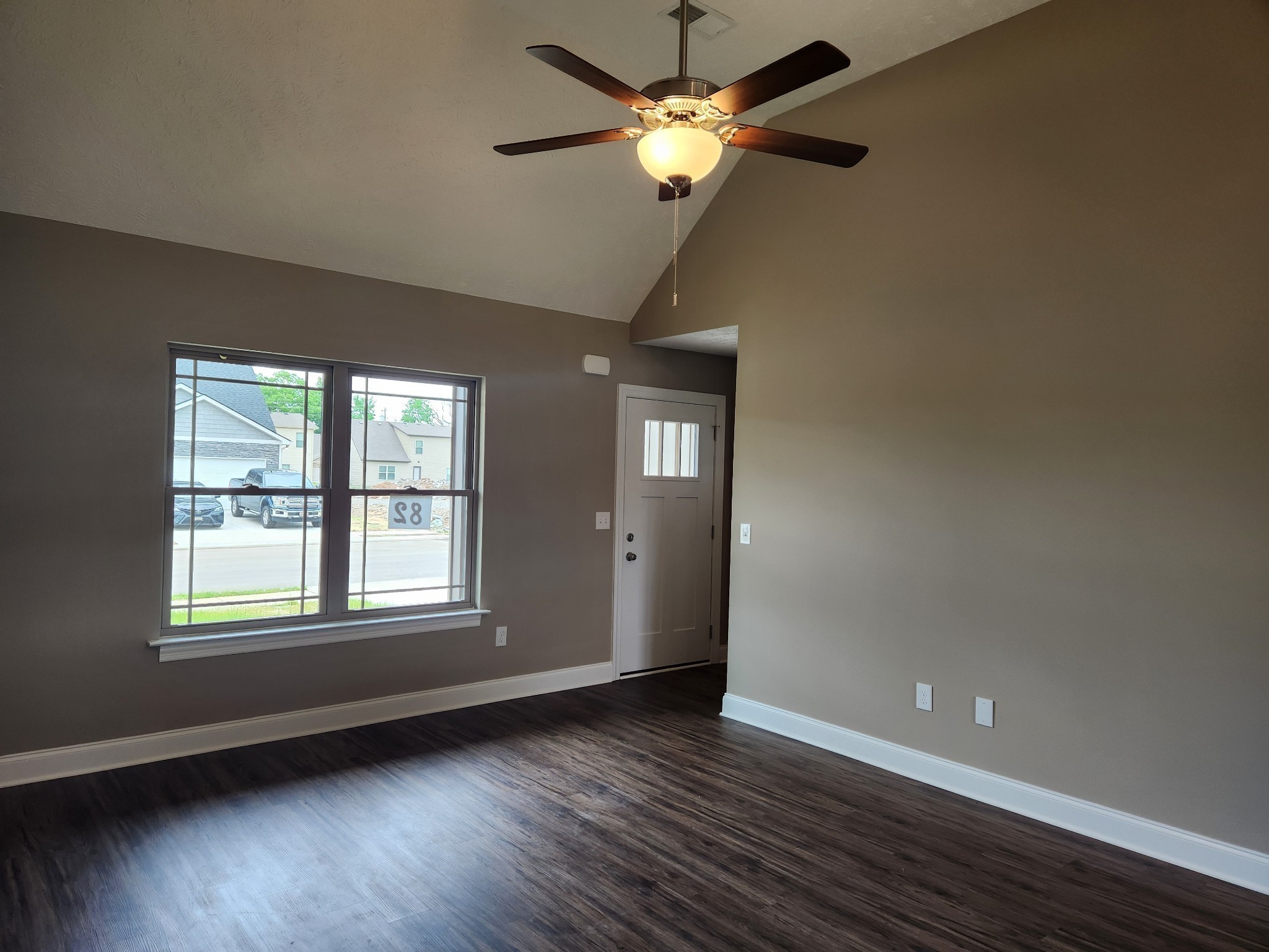 3001 Upstream Rd, Christiana, TN 37037