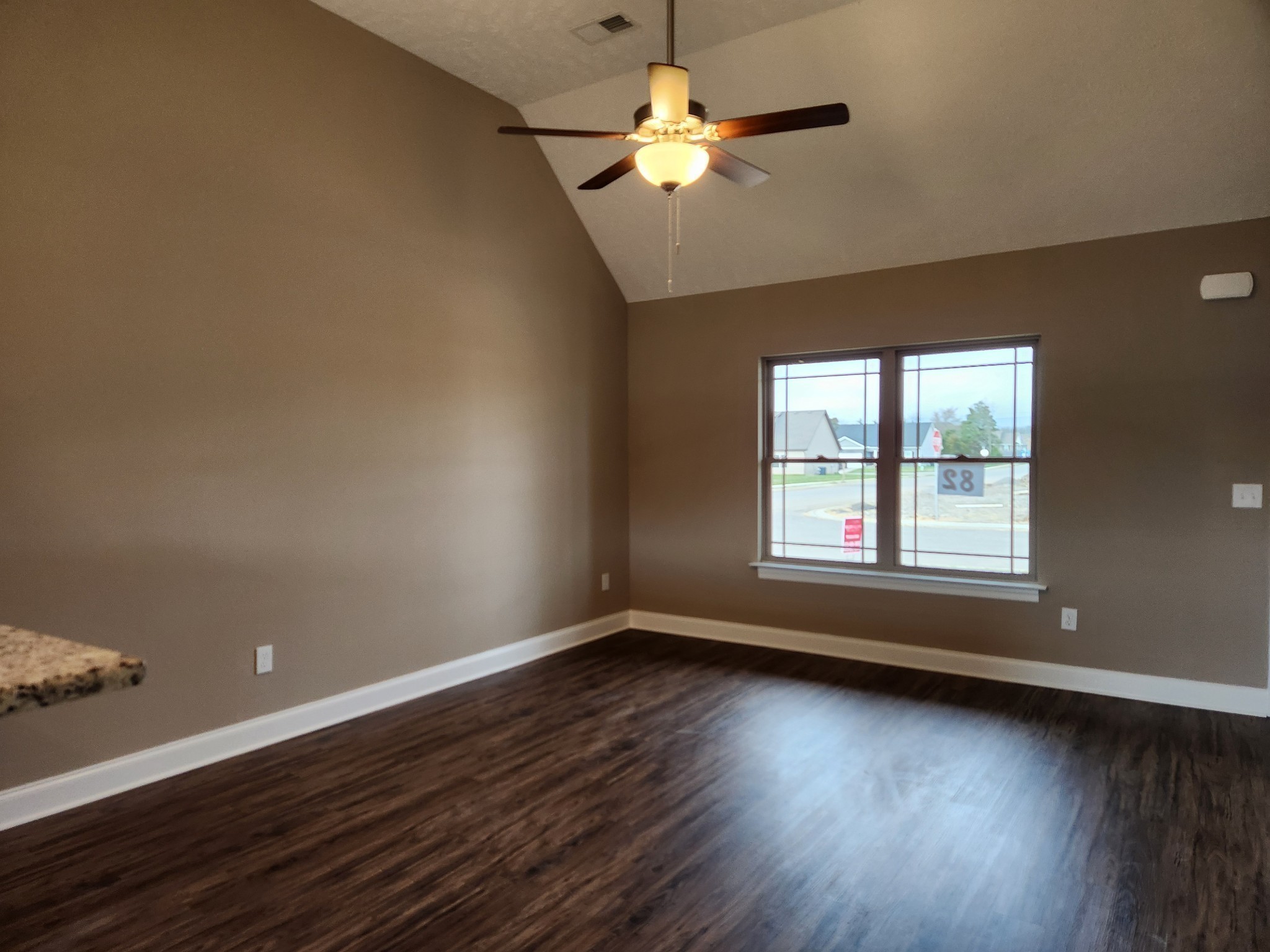 3001 Upstream Rd, Christiana, TN 37037