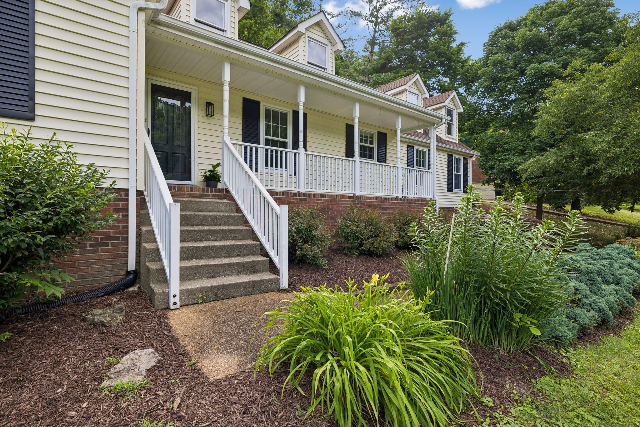1119 Deer Lake Rd, Franklin, TN 37069