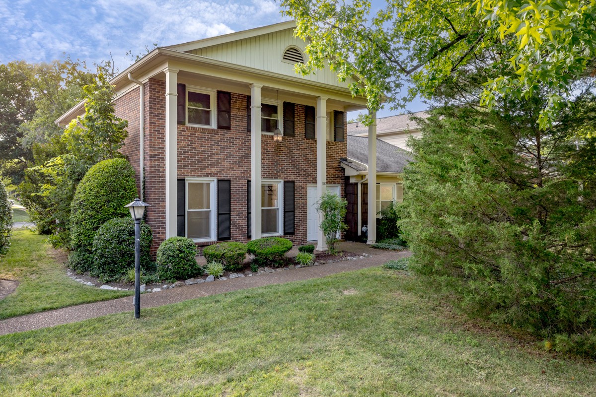 118 Boxwood Dr, Franklin, TN 37069