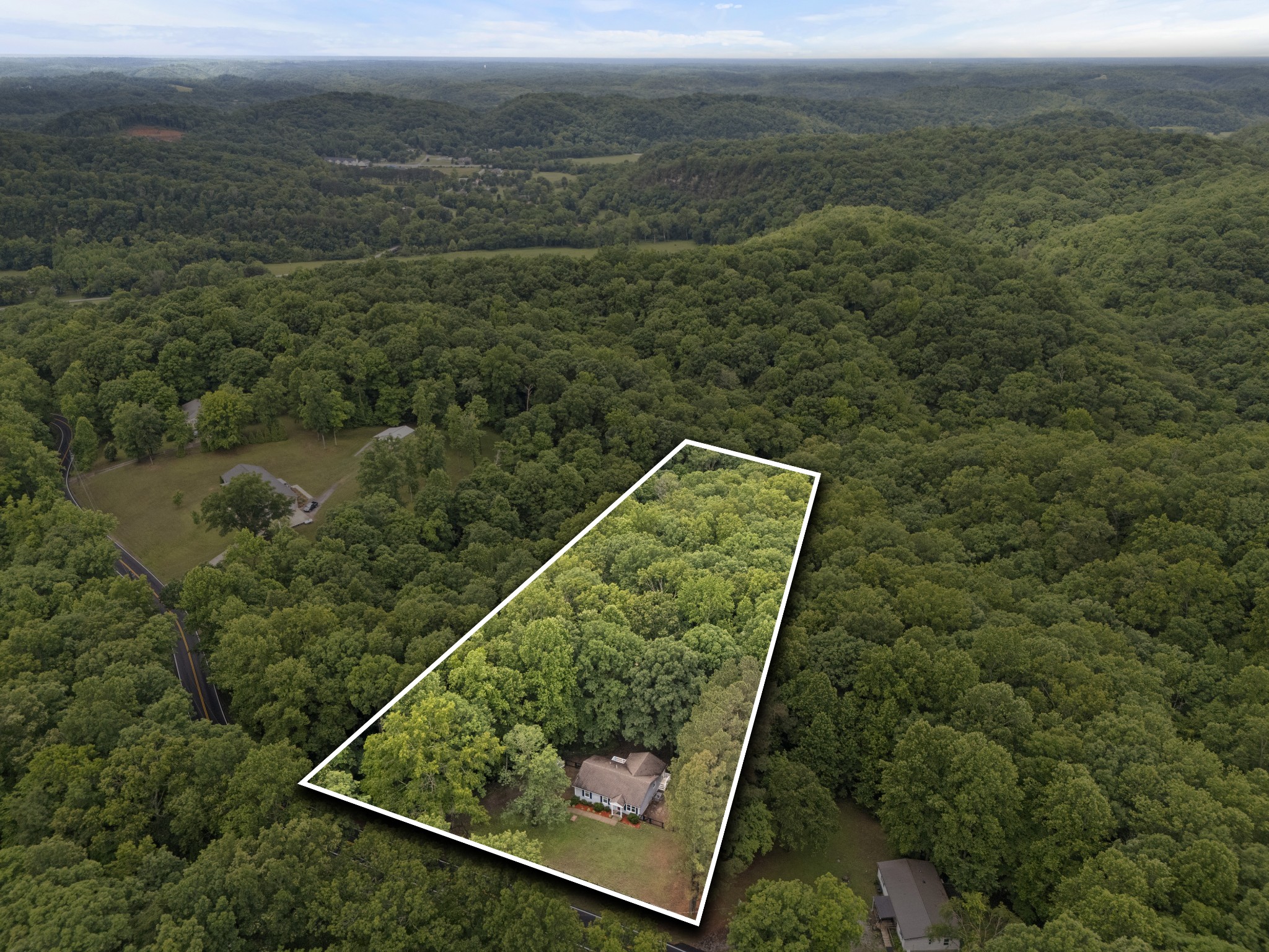 1101 Valley View Rd, Ashland City, TN 37015