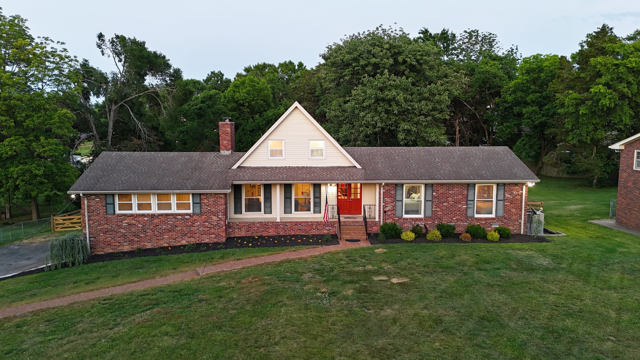 105 Highlander Dr, Hendersonville, TN 37075
