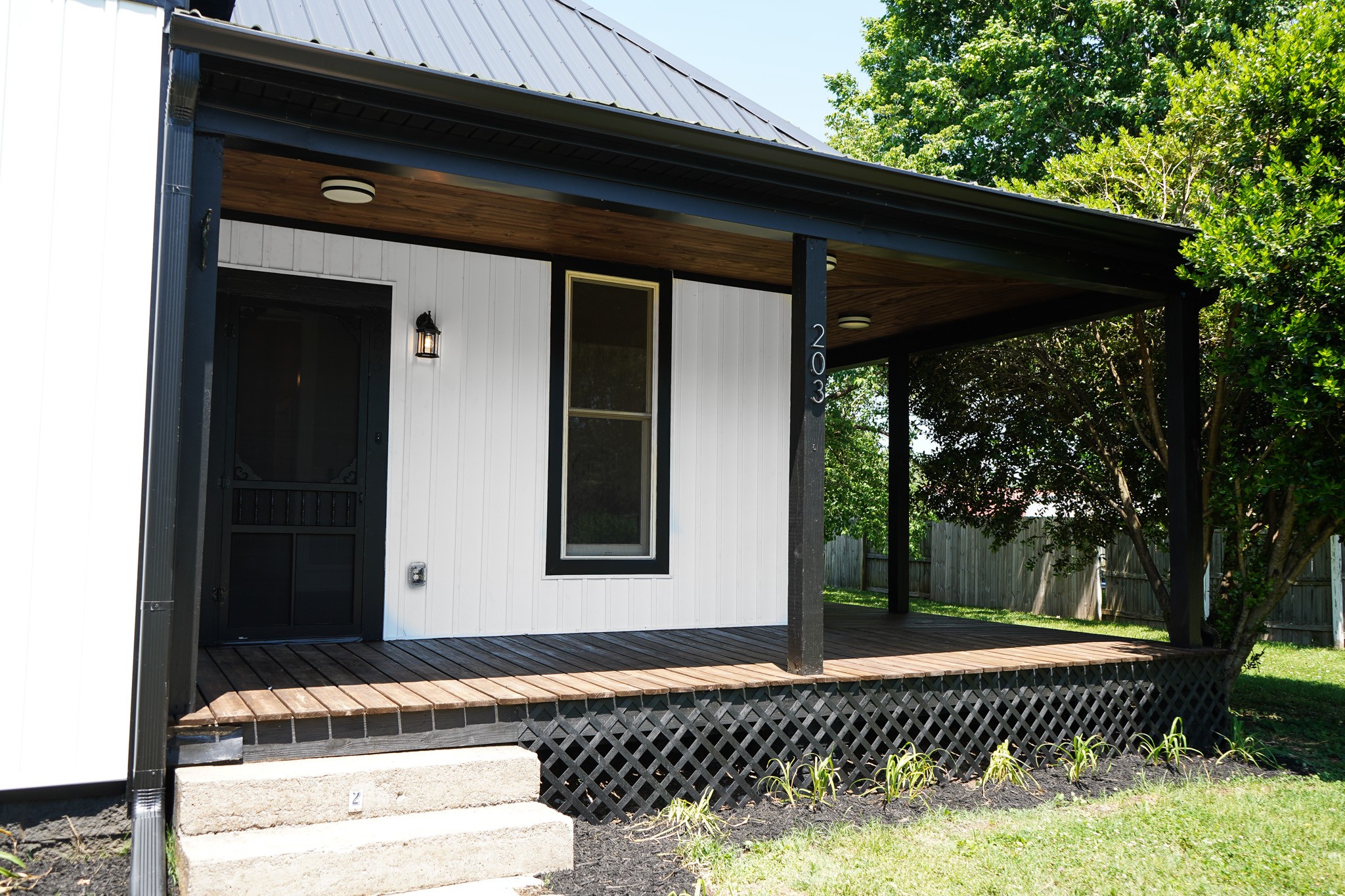 203 College St, Portland, TN 37148