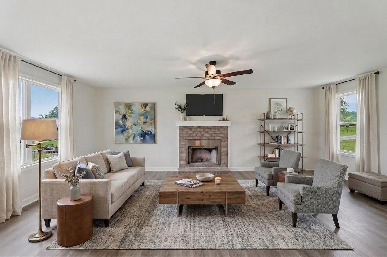 346 E Harris Rd, Bethpage, TN 37022