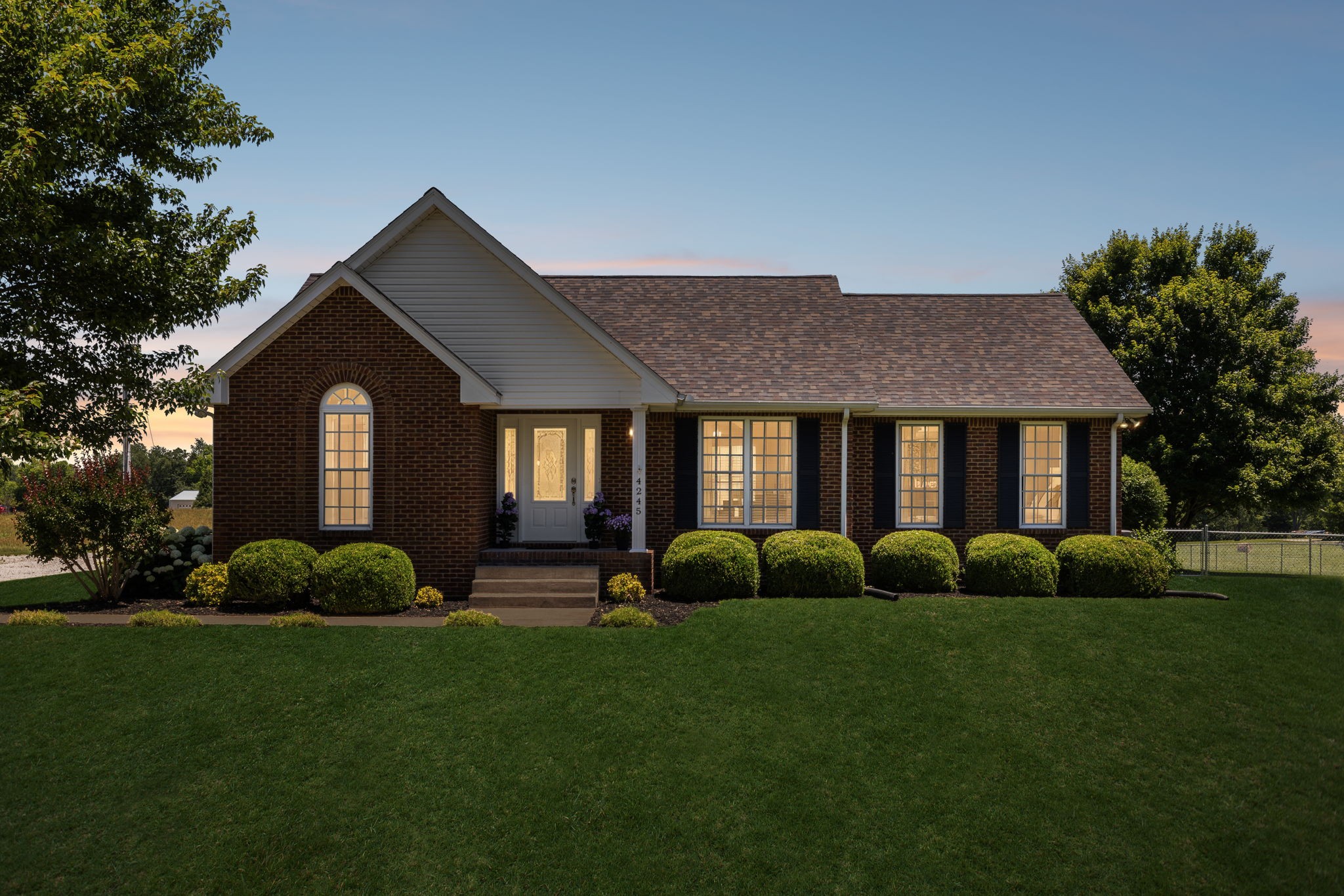 4245 James Stone Rd, Cedar Hill, TN 37032