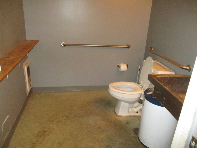 1126 Old Highway 109 N, Gallatin, TN 37066