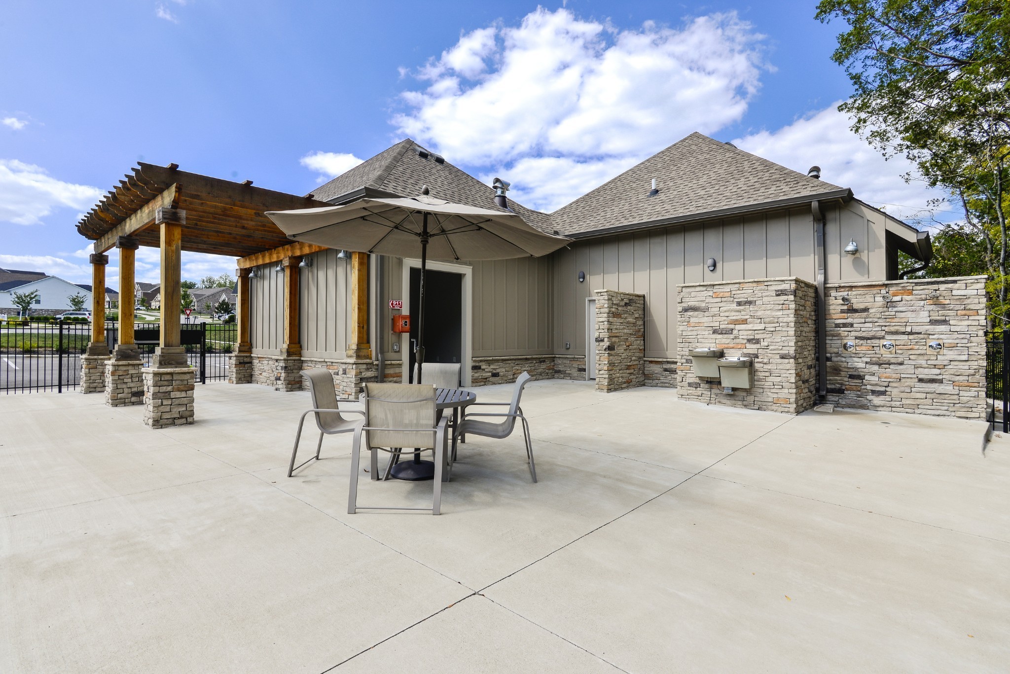 1089 River Oaks Blvd, Lebanon, TN 37090
