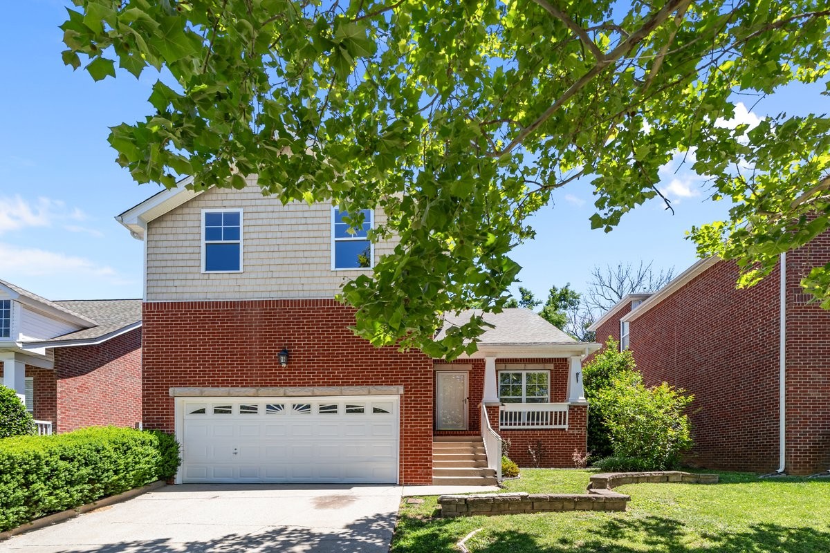 7020 Bridgeport Dr, Nashville, TN 37221